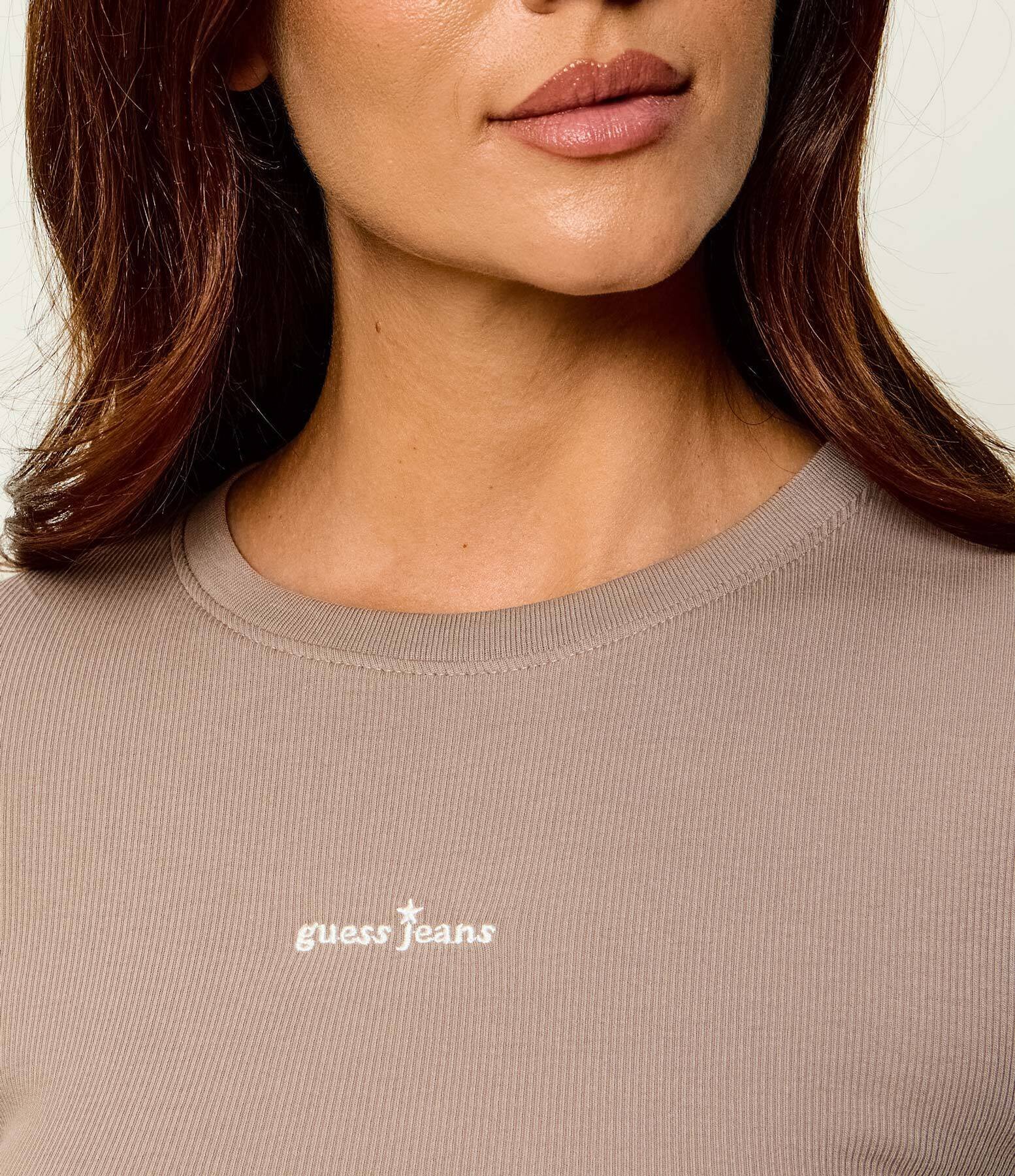 GUESS JEANS Tricou Embro | Slim Fit