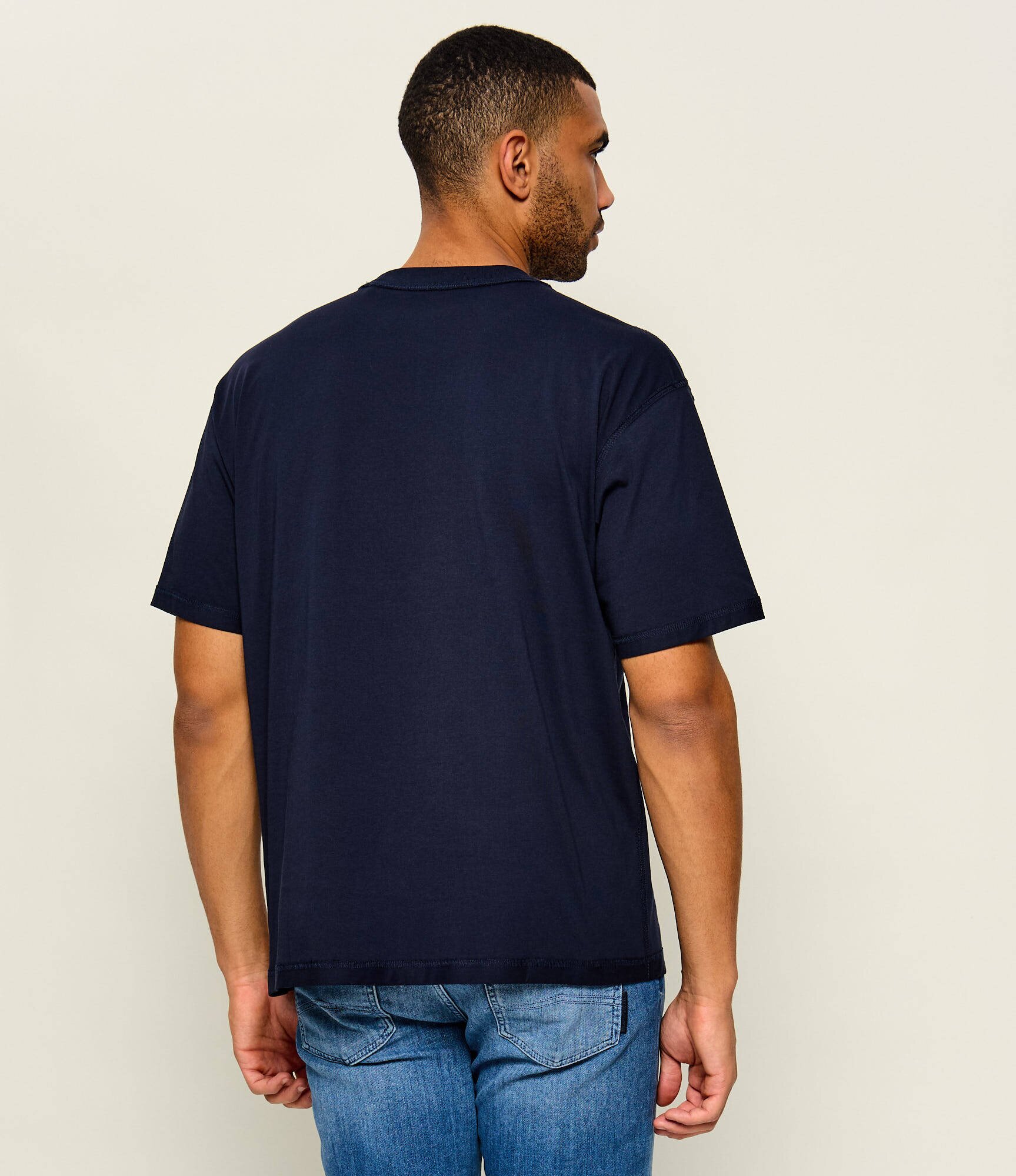 GUESS JEANS Tricou Pool Ball | Oversize fit
