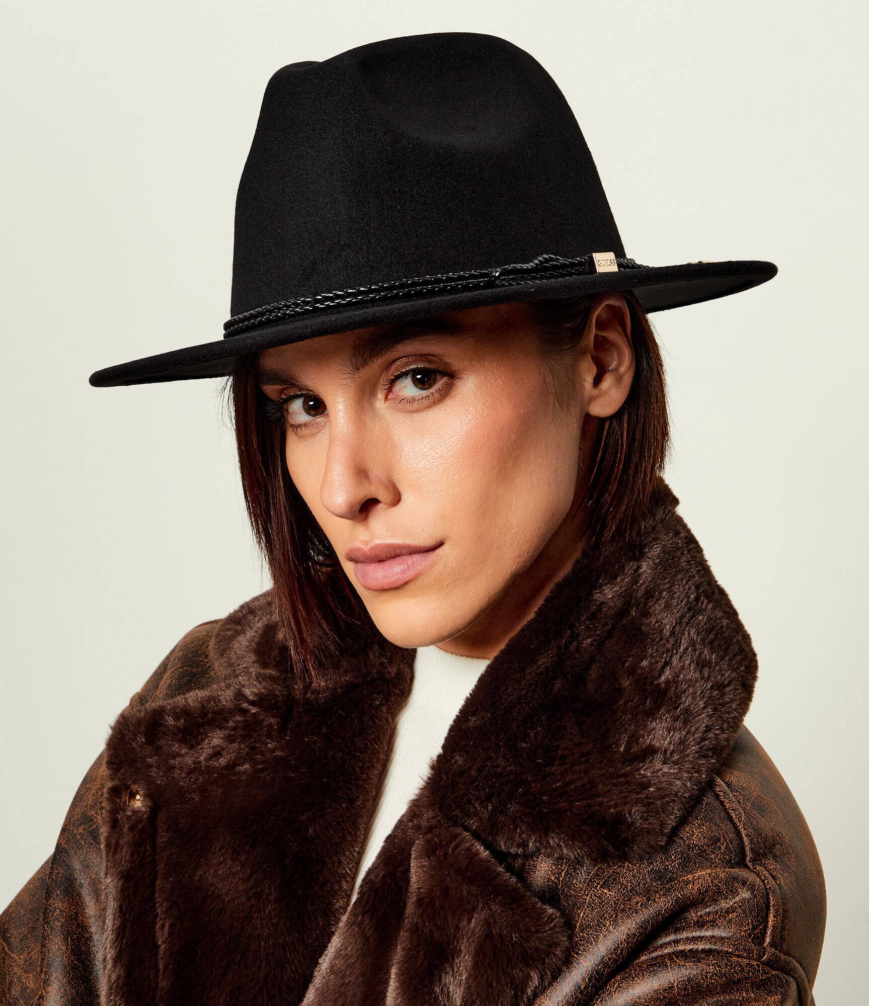GUESS Pălărie Fedora