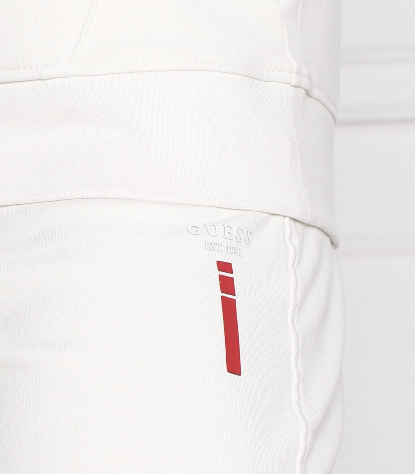 GUESS Pantaloni de trening Adam | Regular Fit