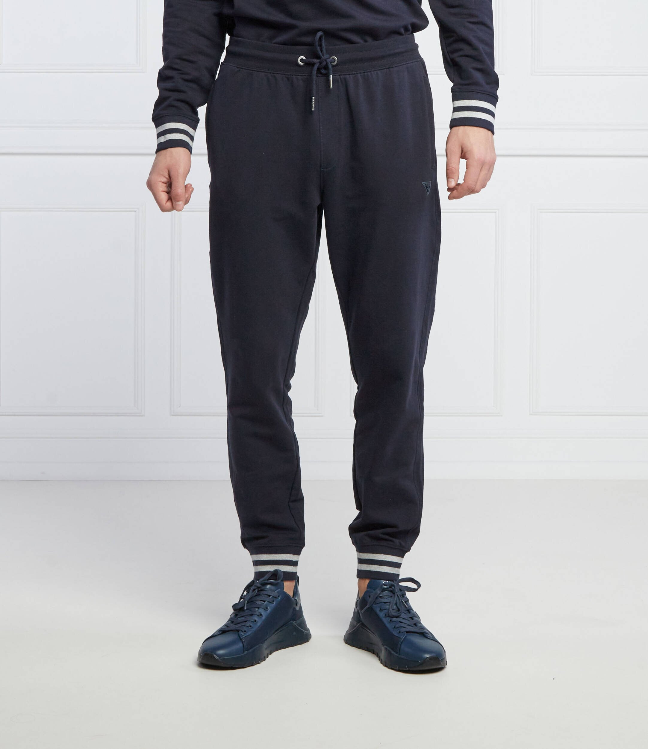 GUESS Pantaloni de trening Adam | Relaxed fit