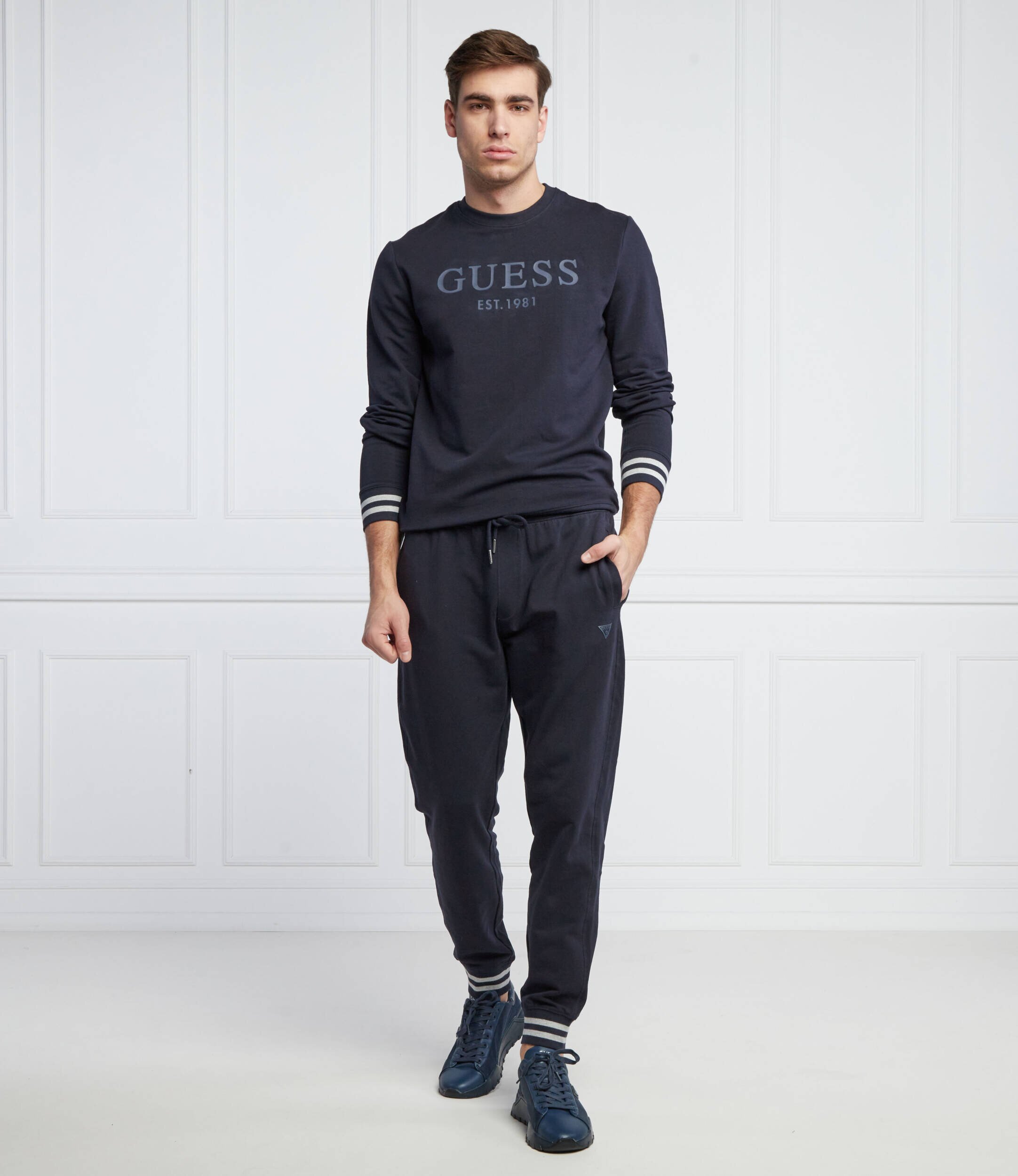 GUESS Pantaloni de trening Adam | Relaxed fit