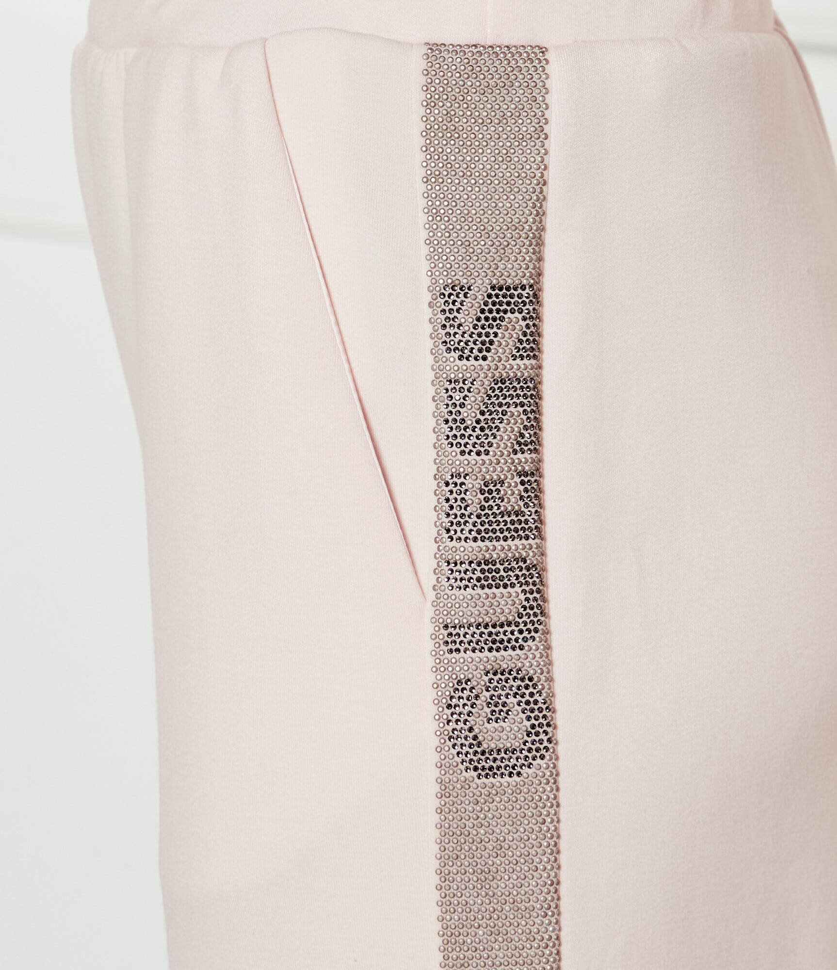 GUESS Pantaloni de trening Victoire | regular fit