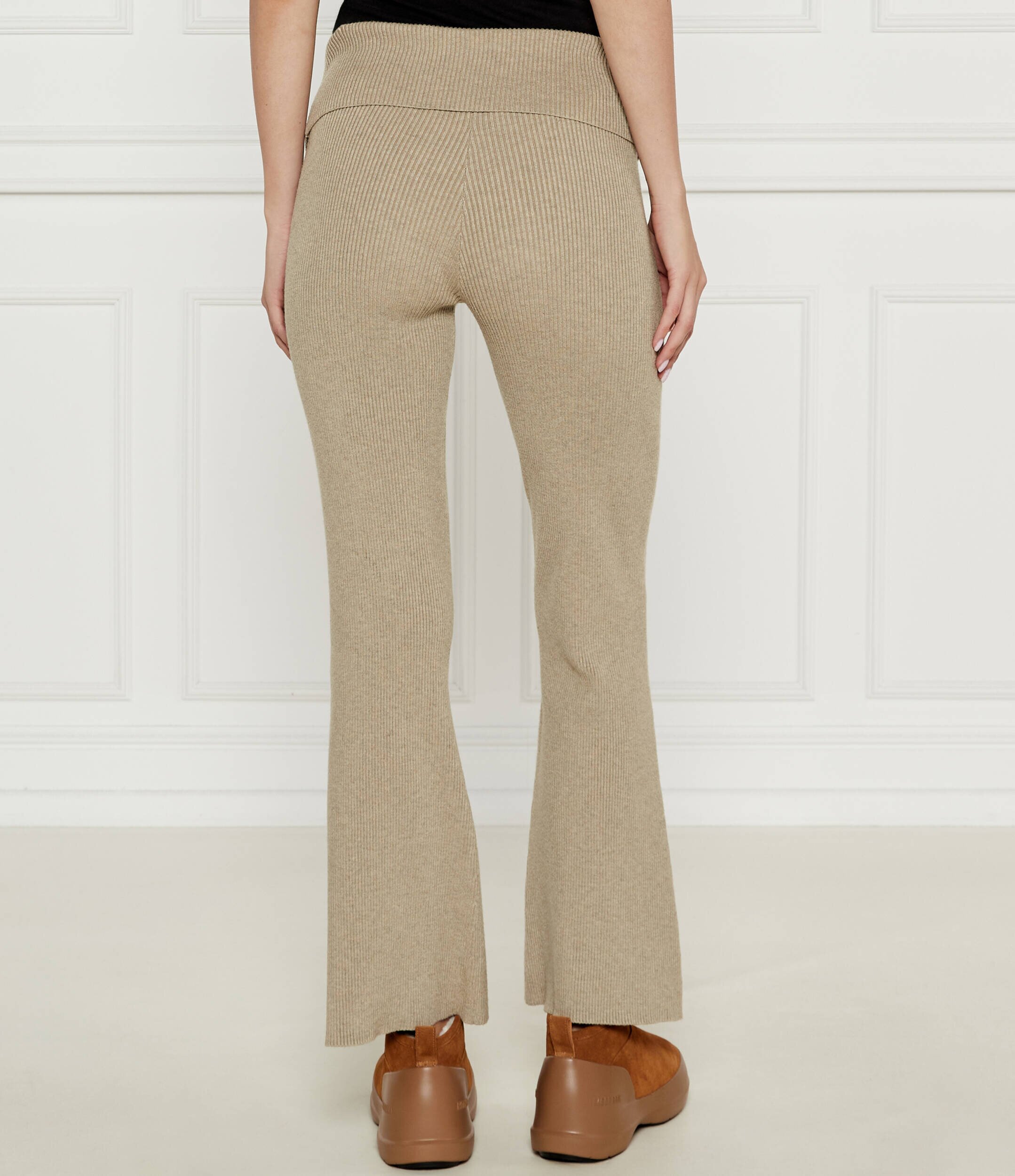 GUESS Pantaloni de tricot NINA | flare fit