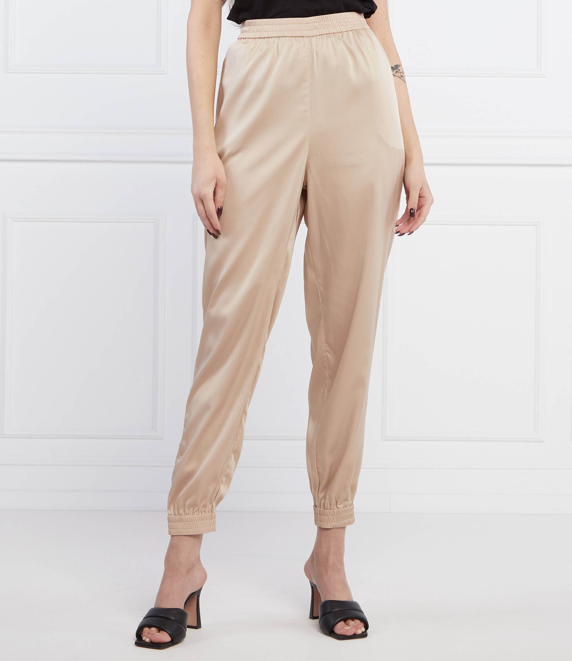 GUESS Pantaloni JAY | Loose fit