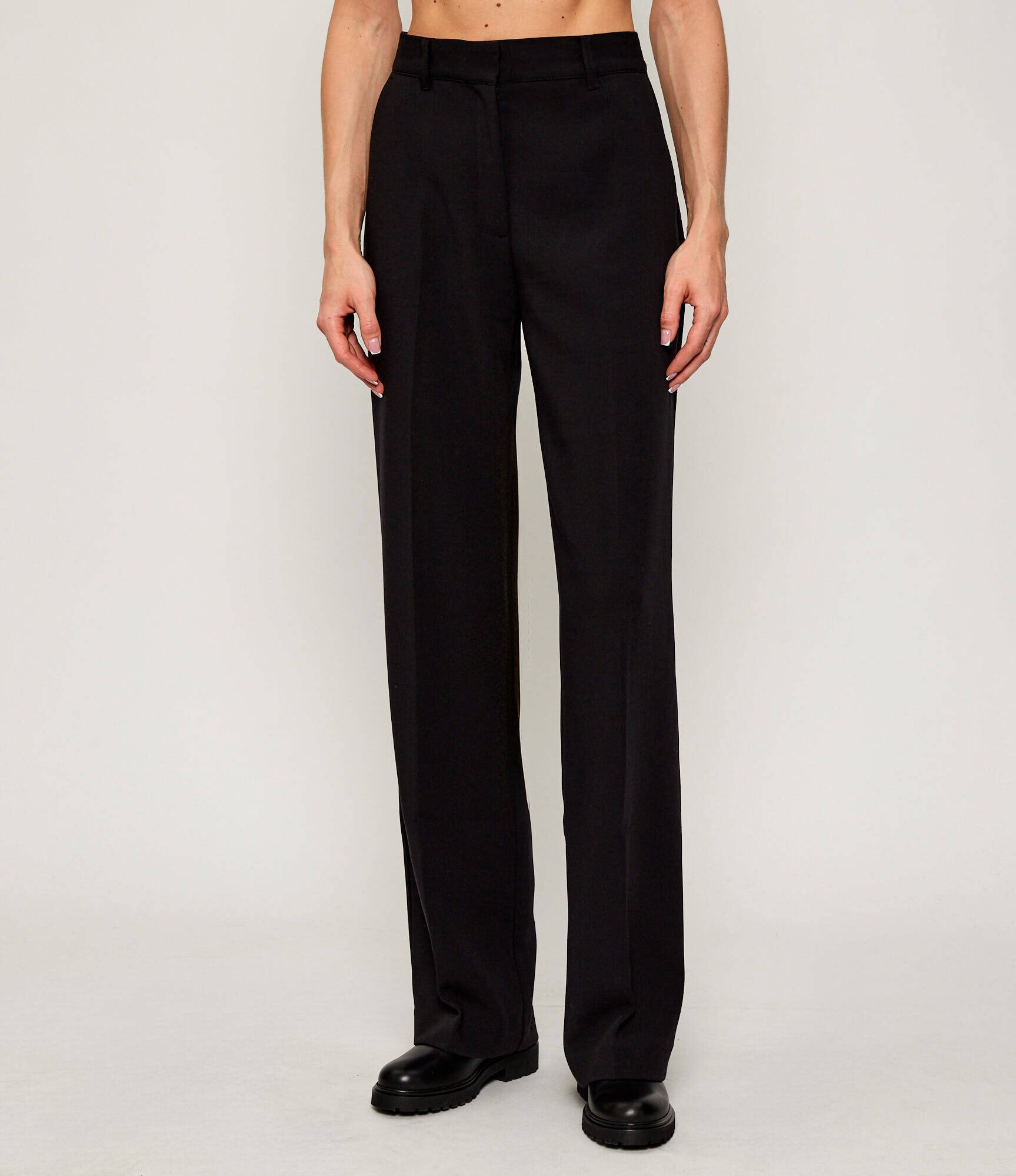 GUESS Pantaloni JOANDRA | Relaxed fit