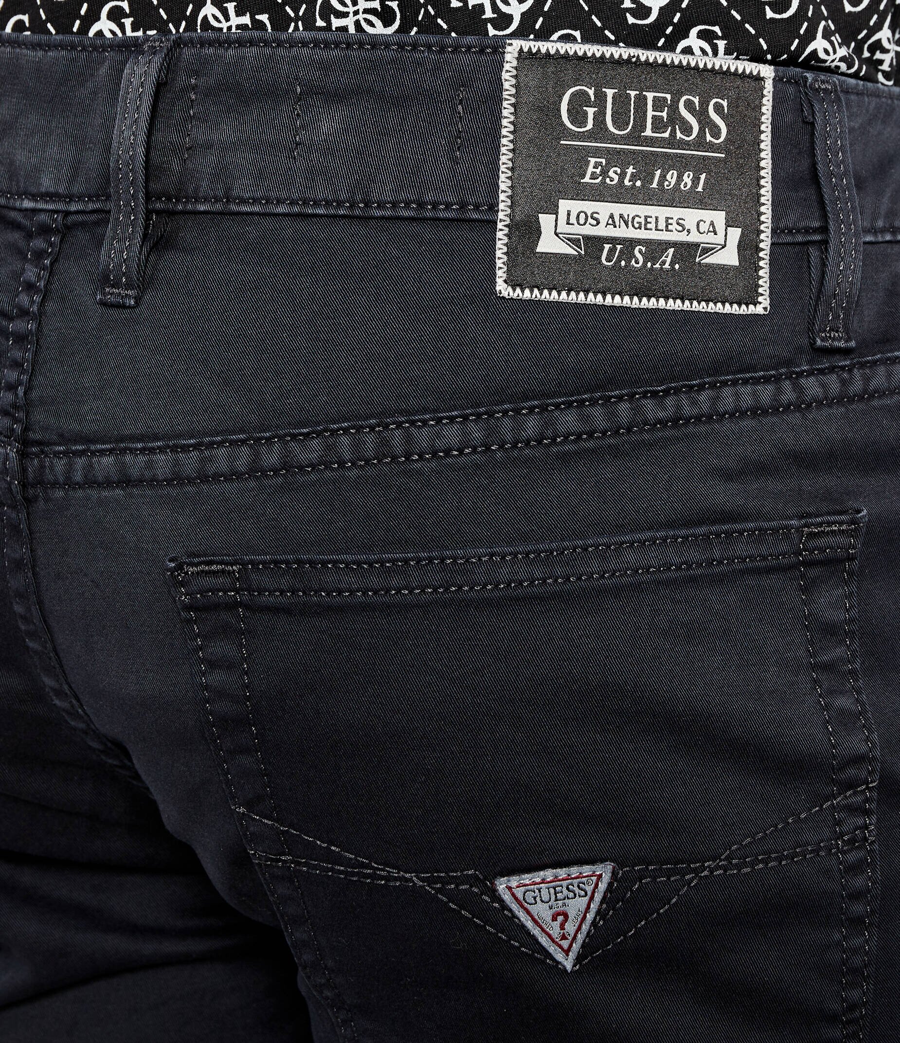 GUESS Pantaloni scurți ANGELS | Slim Fit