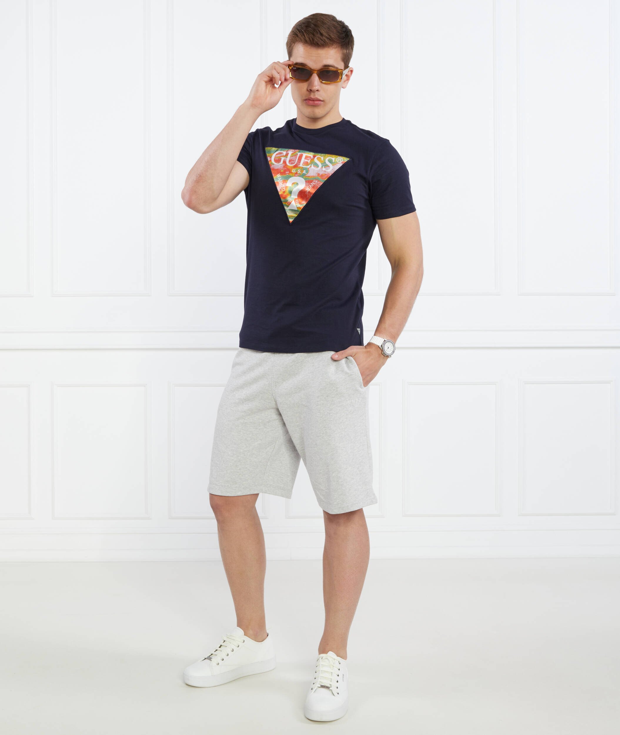 GUESS Pantaloni scurți CLOVIS | Slim Fit