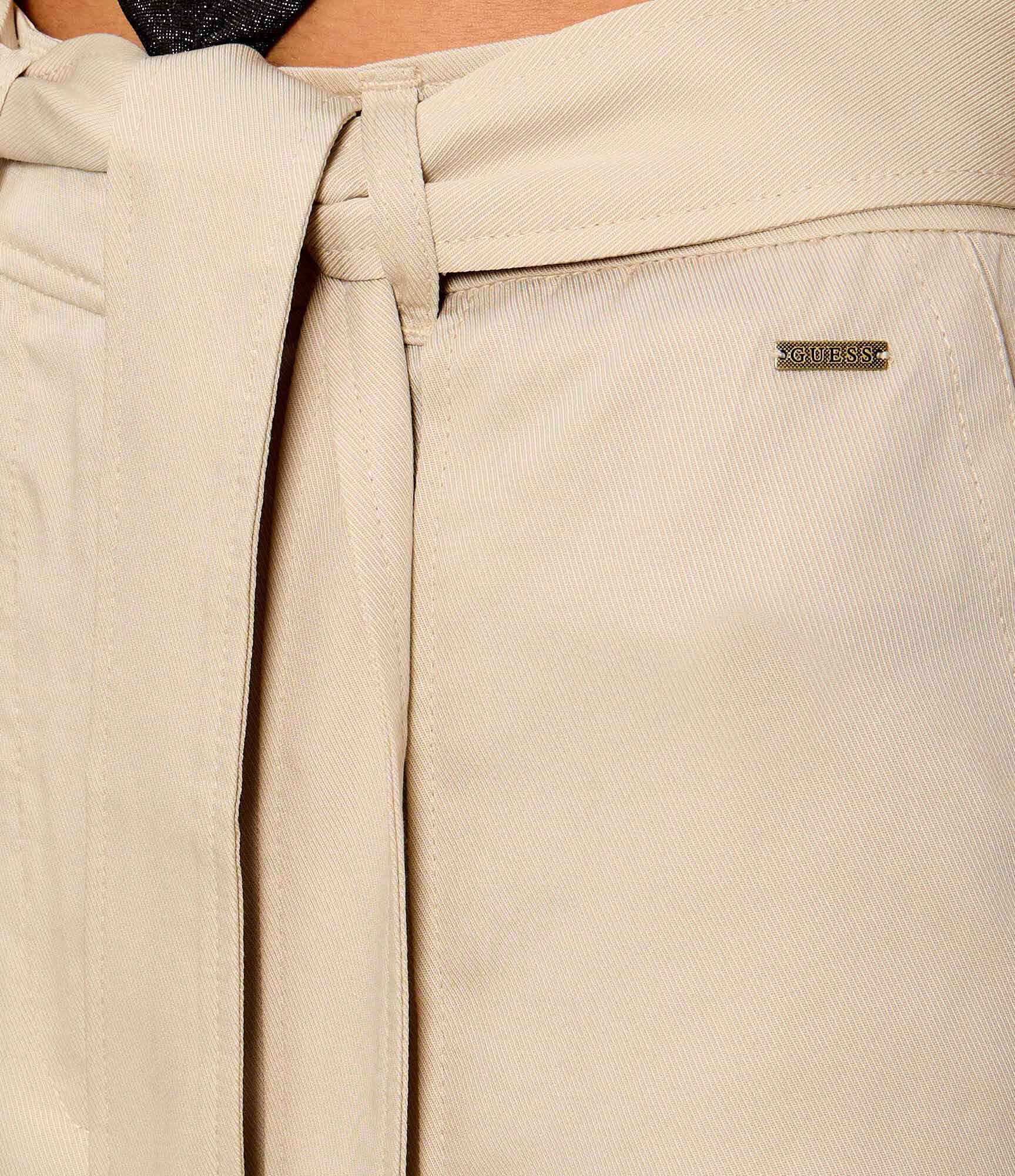 GUESS Pantaloni scurți + curea New Nina| Relaxed fit
