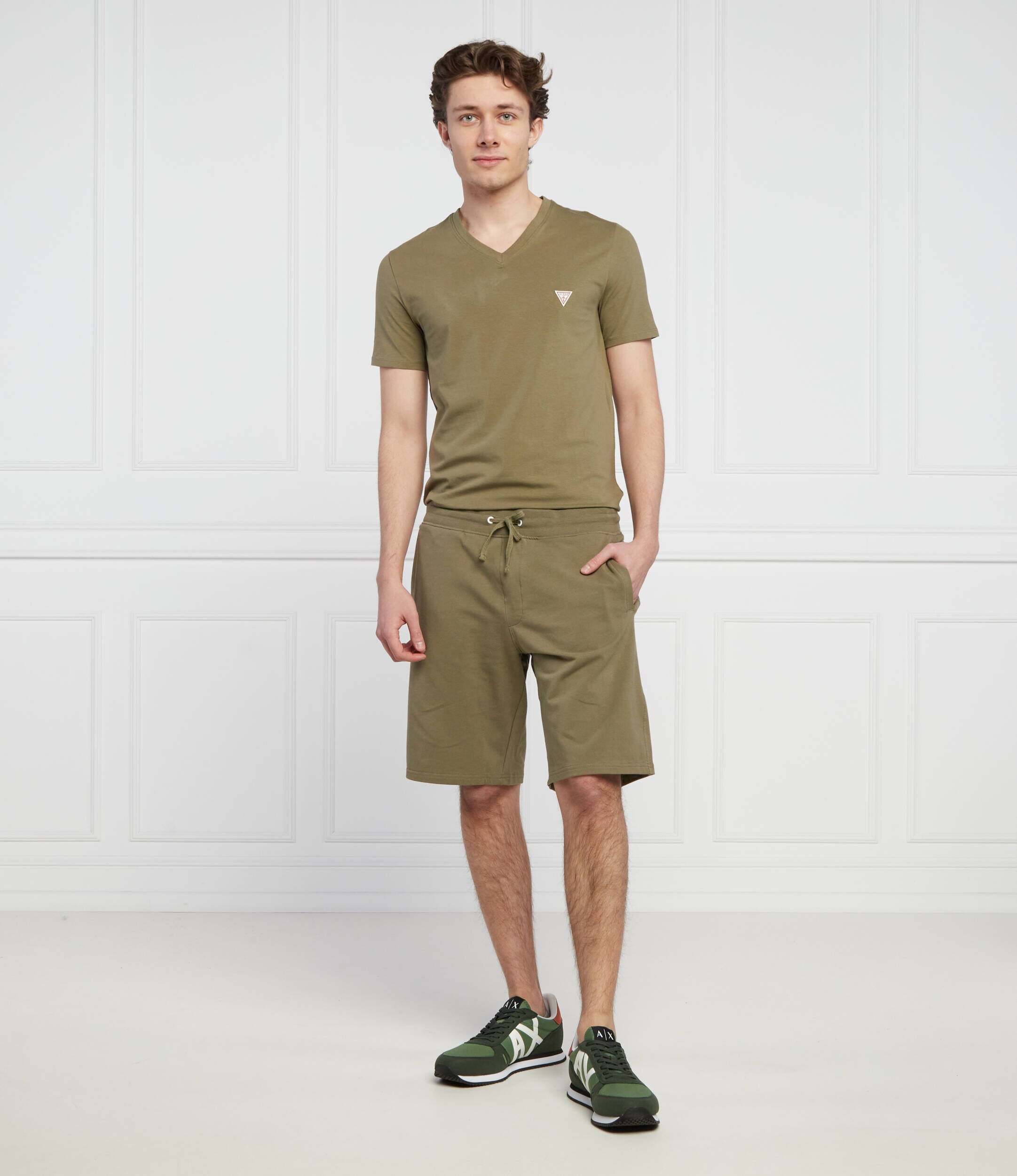 GUESS Pantaloni scurți LIVIO | Slim Fit