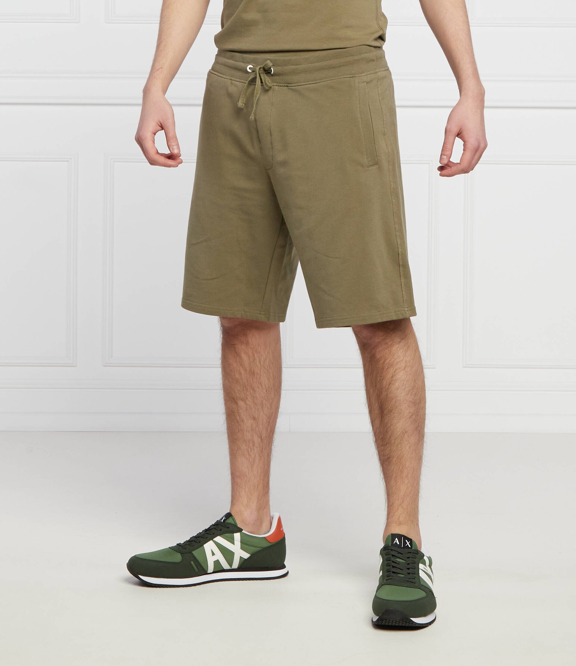 GUESS Pantaloni scurți LIVIO | Slim Fit