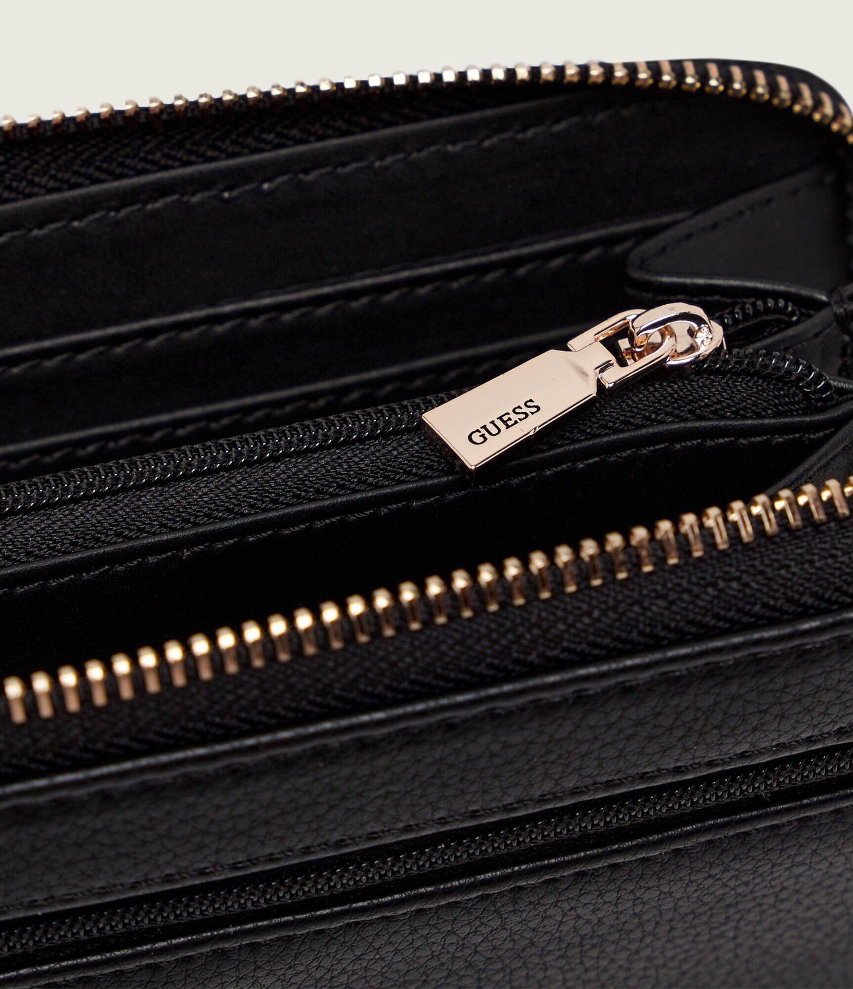 GUESS Portofel Maxine