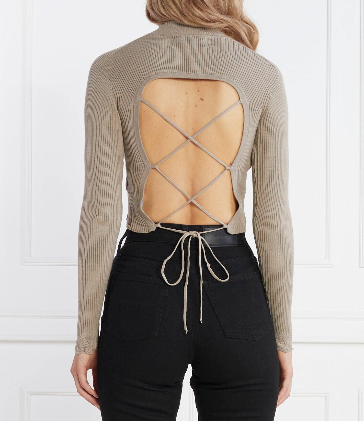 GUESS Pulover | Cropped Fit