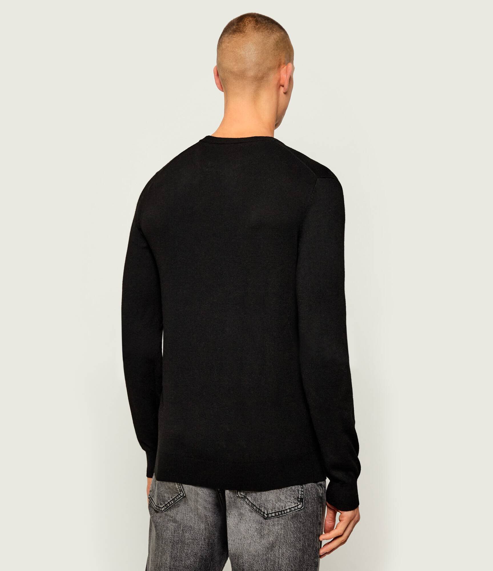 GUESS Pulover DANIEL | Slim Fit cu adaos de mătase