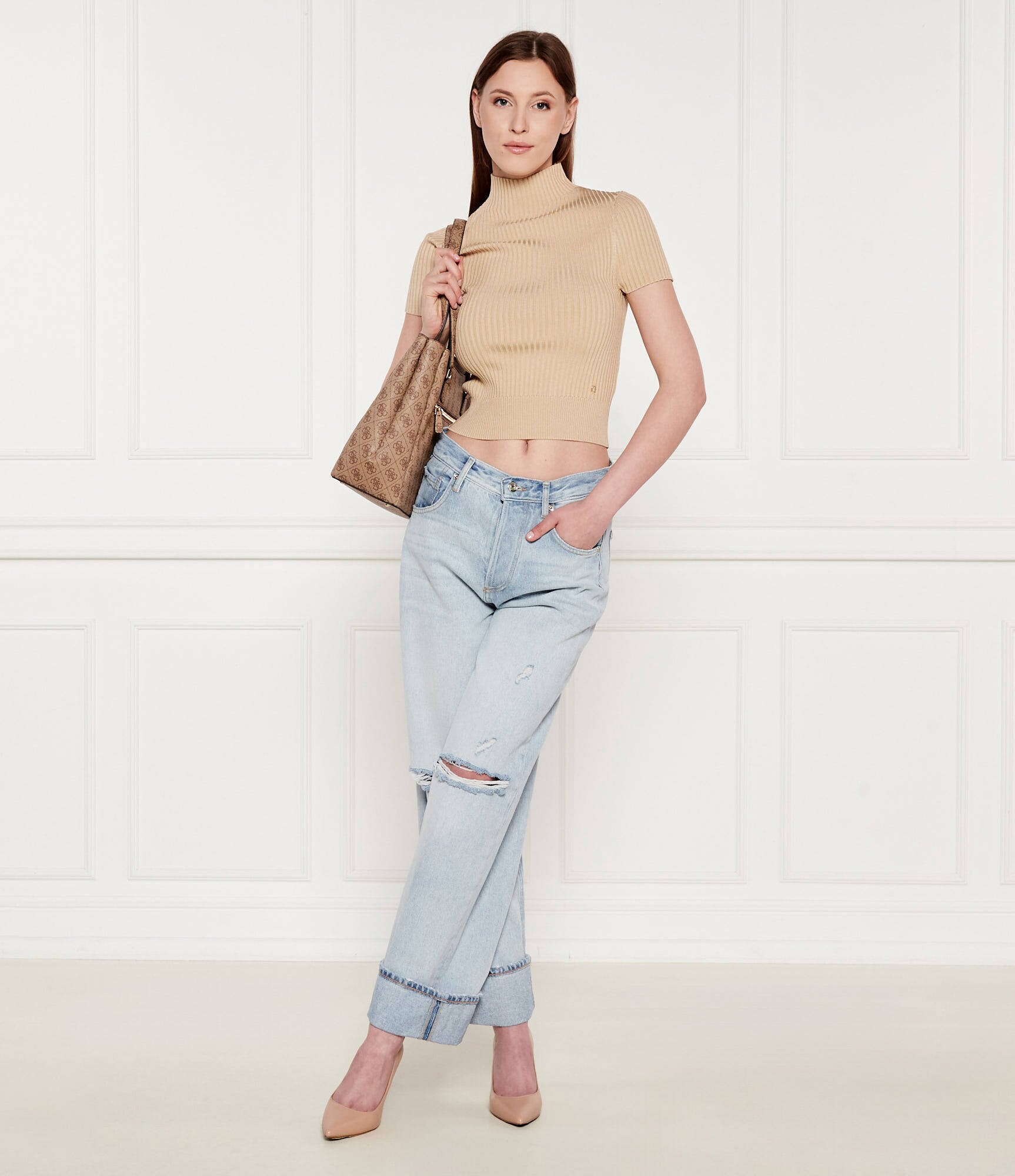 GUESS Pulover JAYLA | Cropped Fit