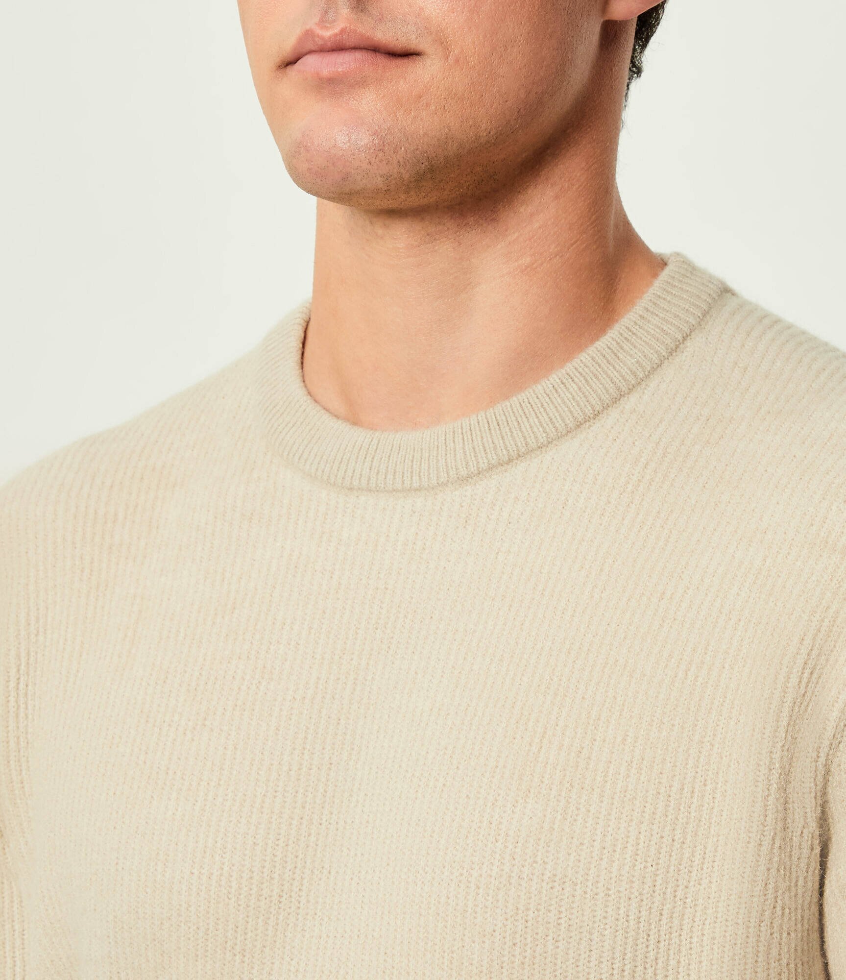 GUESS Pulover JOHNATHAN | regular fit