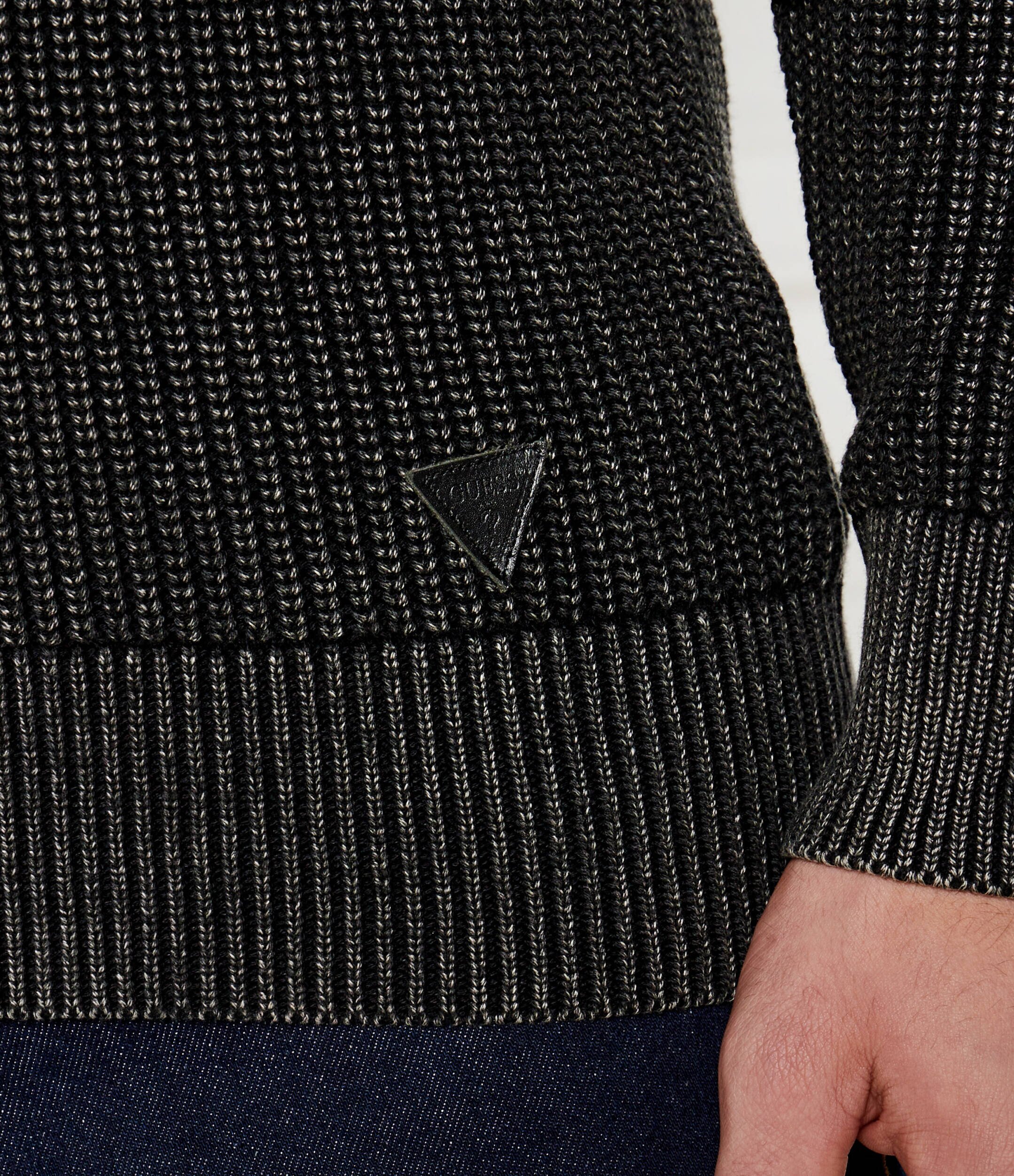 GUESS Pulover | Regular Fit