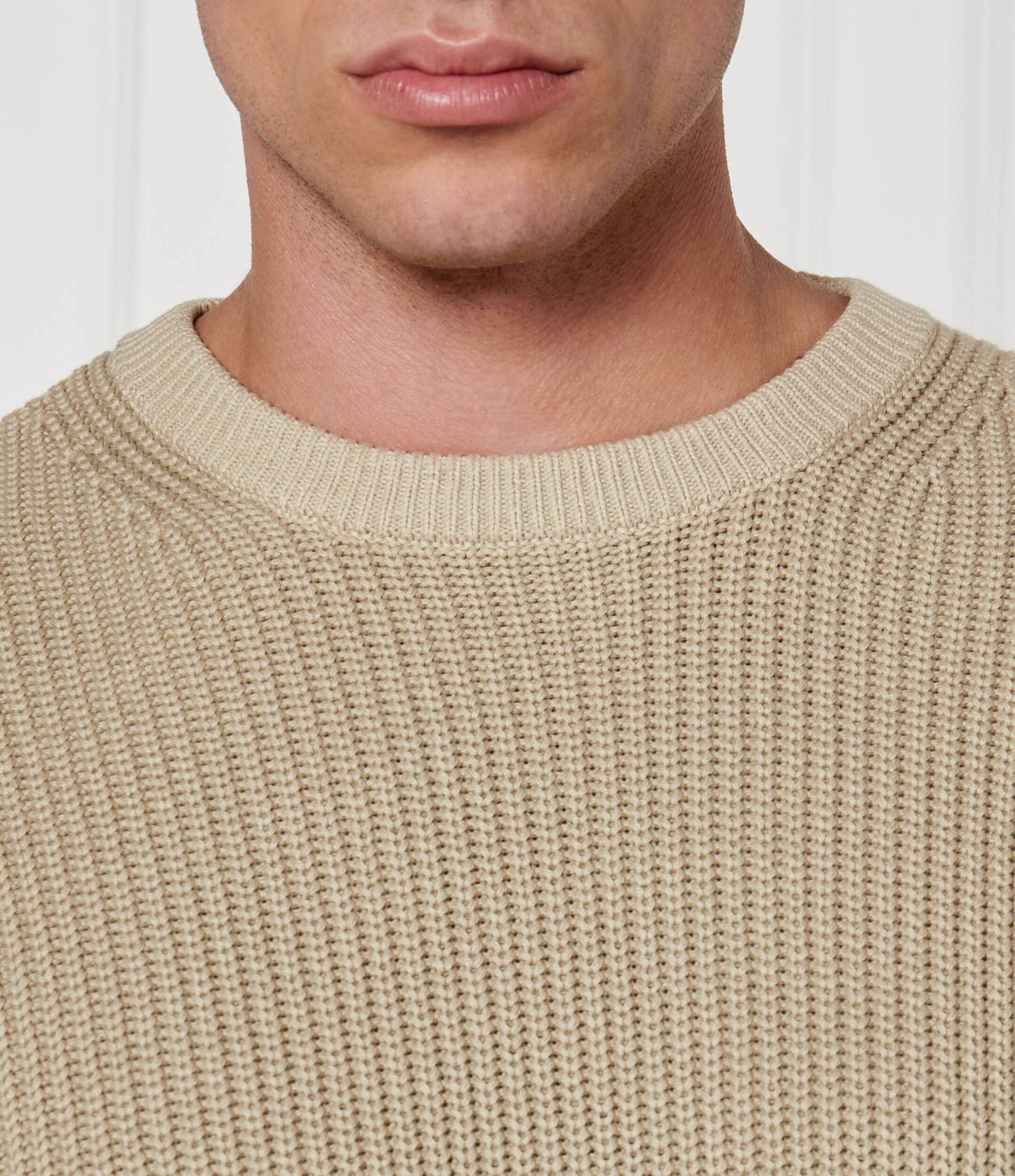 GUESS Pulover | Regular Fit