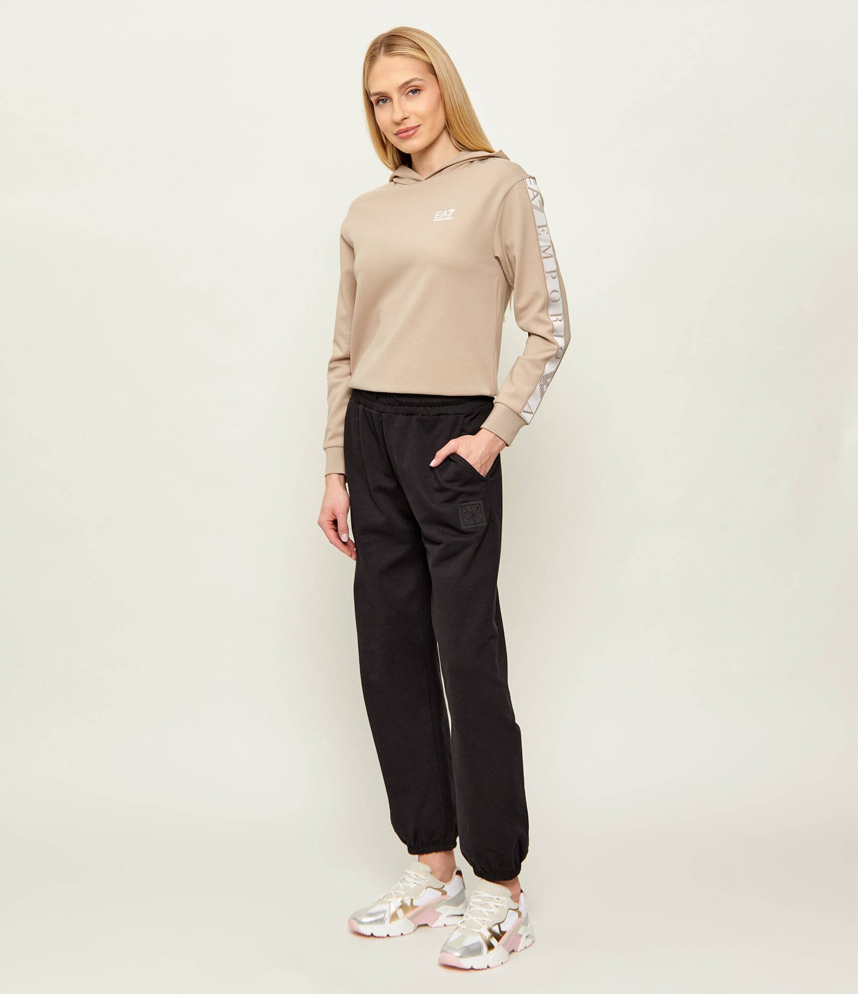 GUESS Sneakers Carrli7