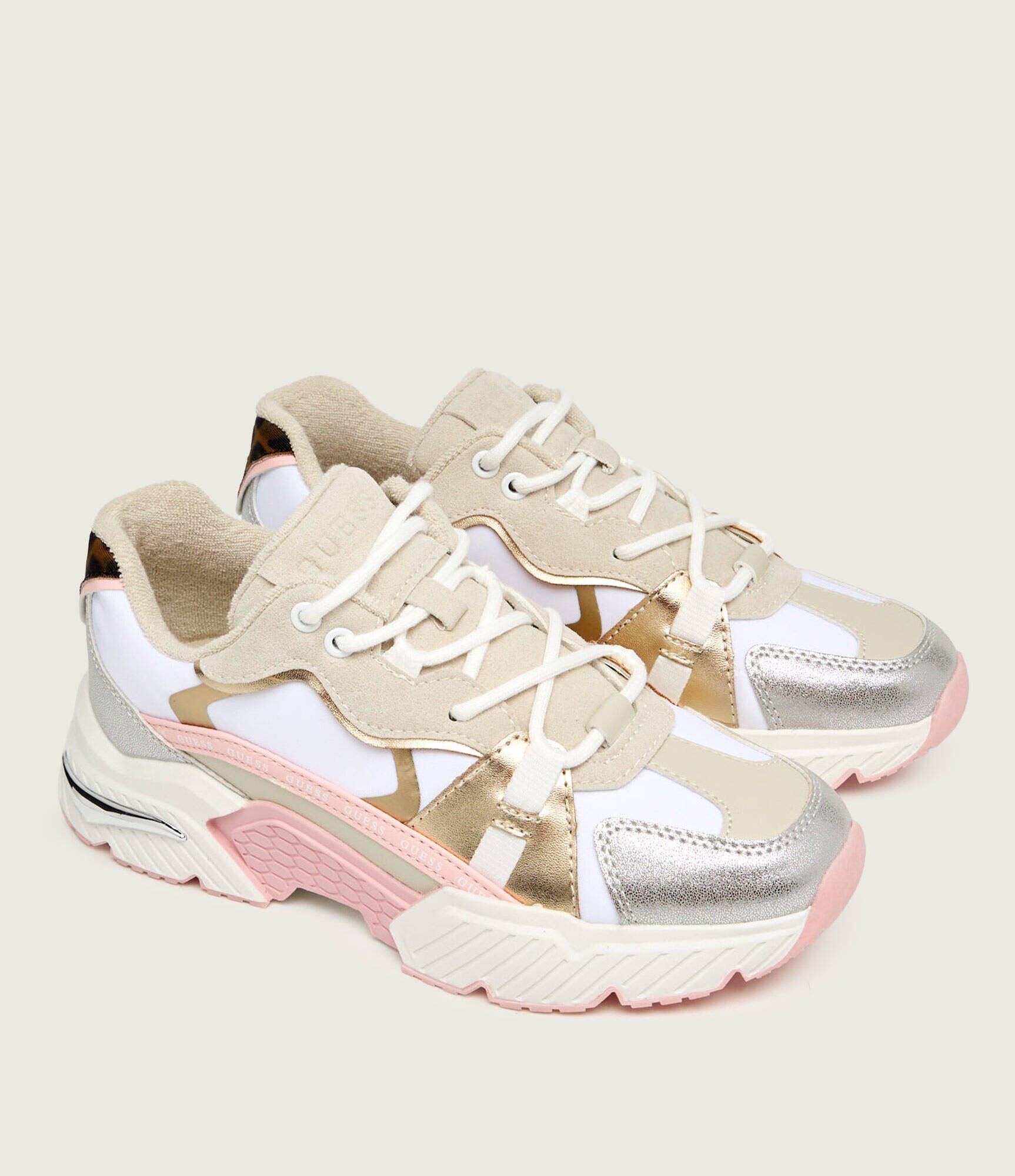 GUESS Sneakers Carrli7