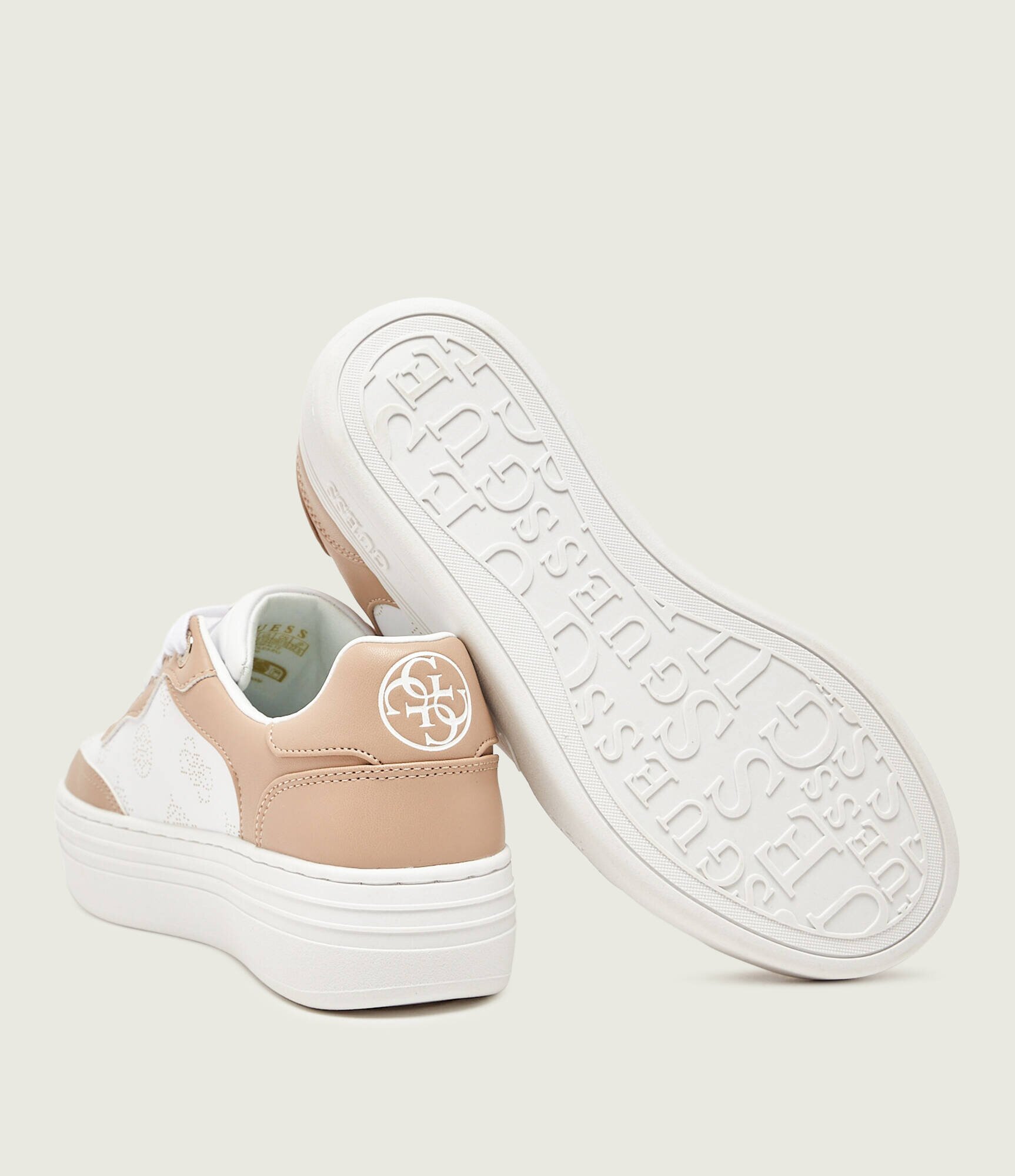 GUESS Sneakers SWOLE3