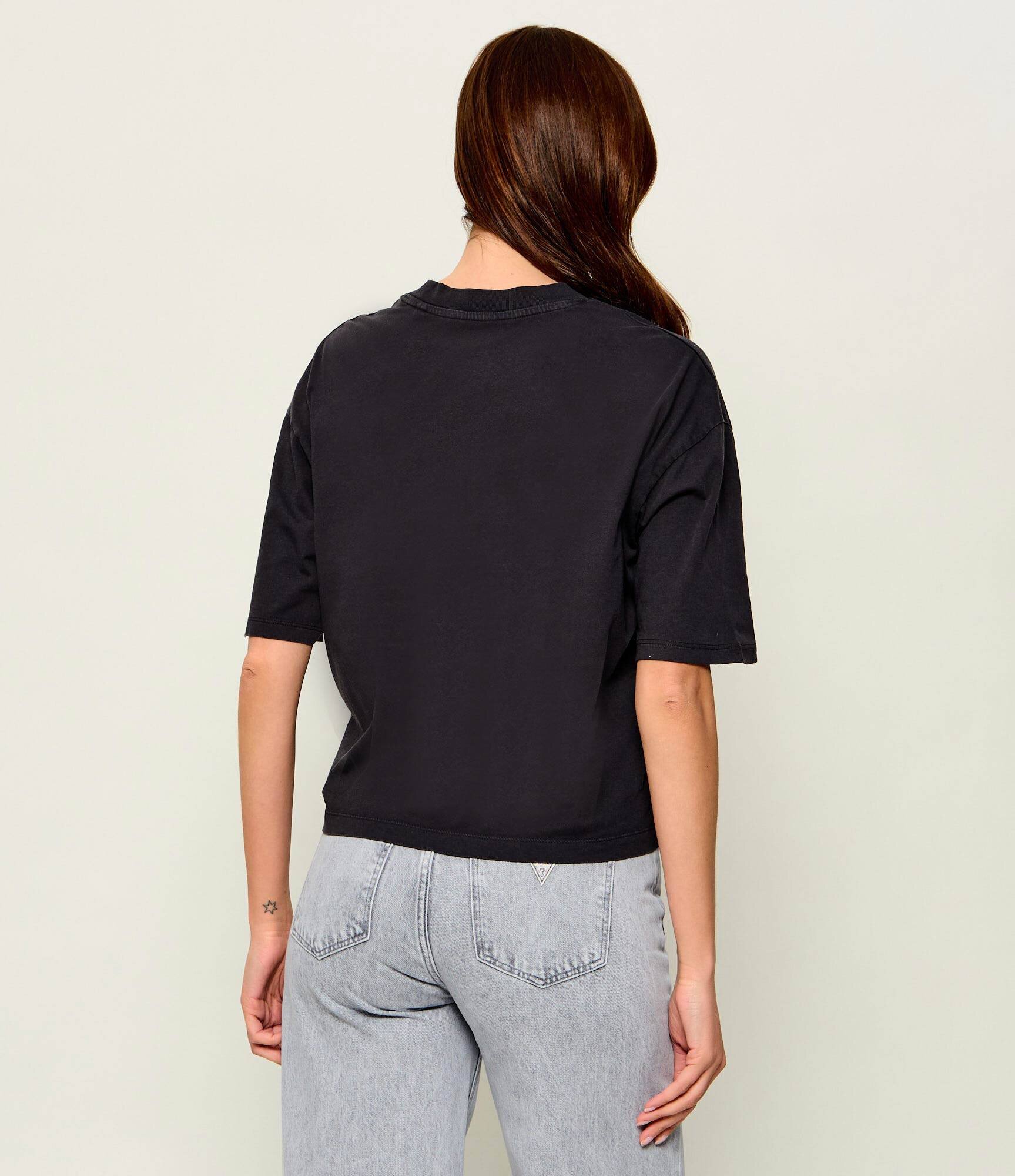 GUESS Tricou Heartflame | Relaxed fit