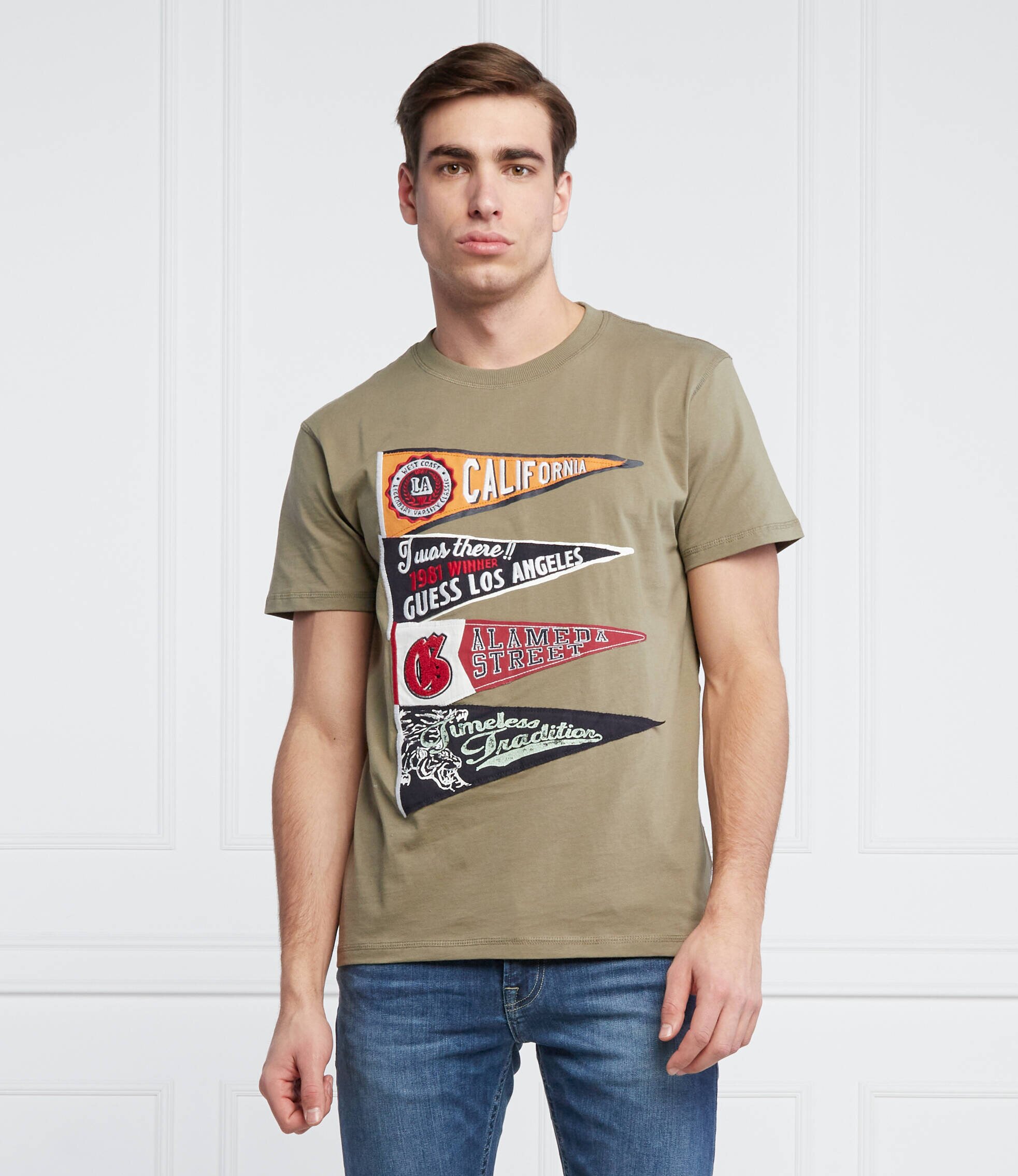 GUESS Tricou PENNANT | Regular Fit