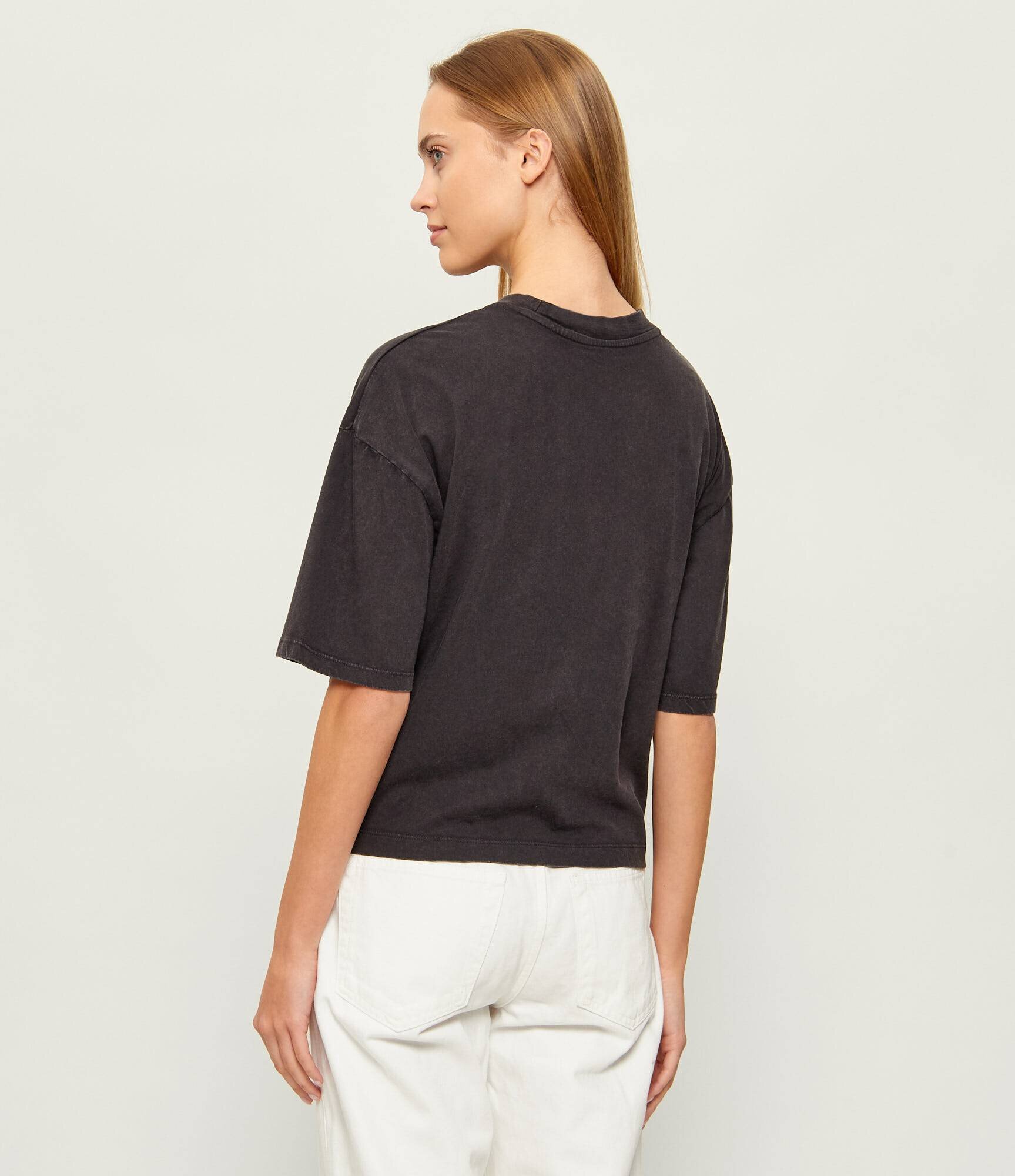 GUESS Tricou SAVAGE TOUR | Cropped Fit
