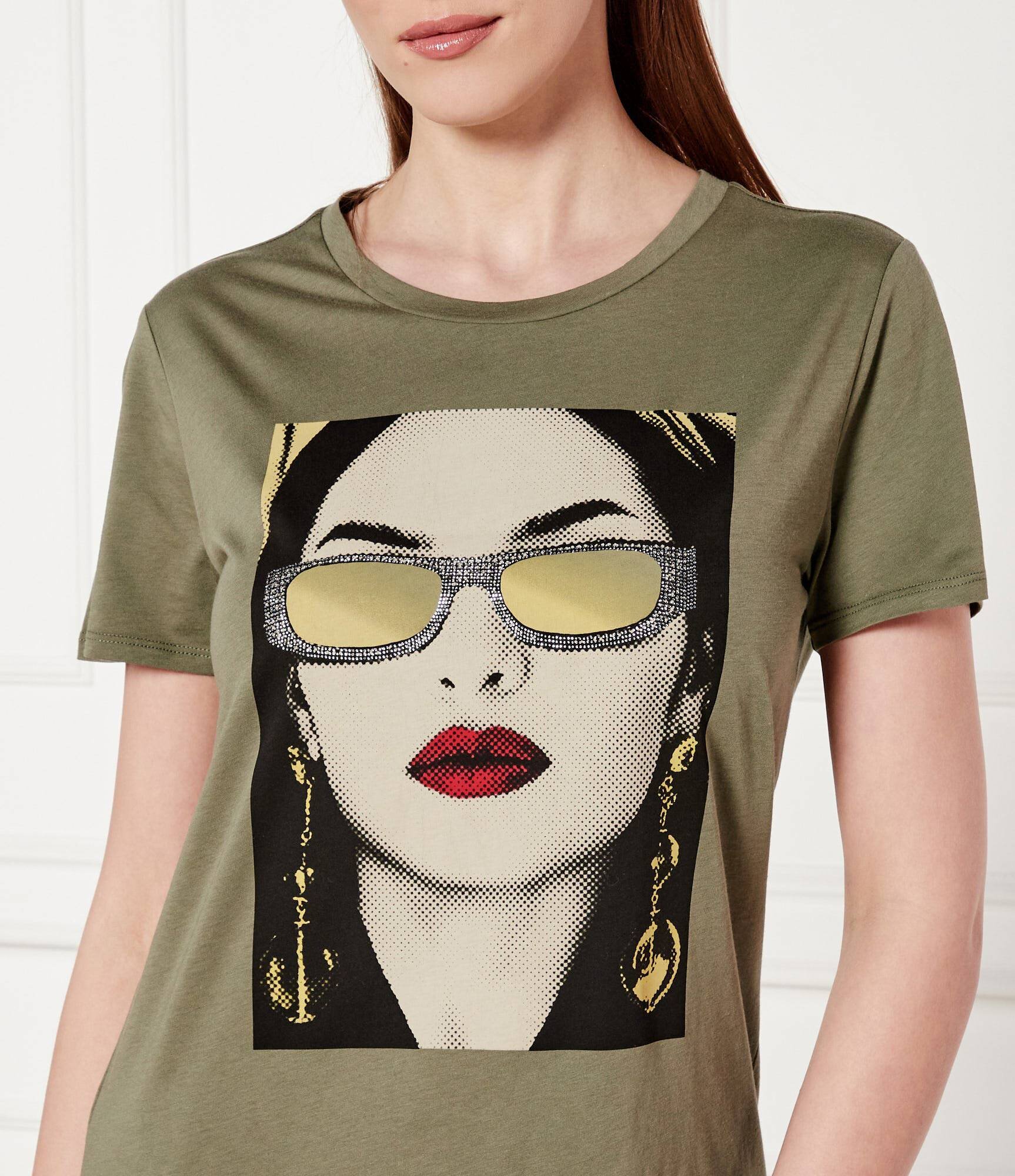 GUESS Tricou SUNGLASSES MODEL EASY | Regular Fit