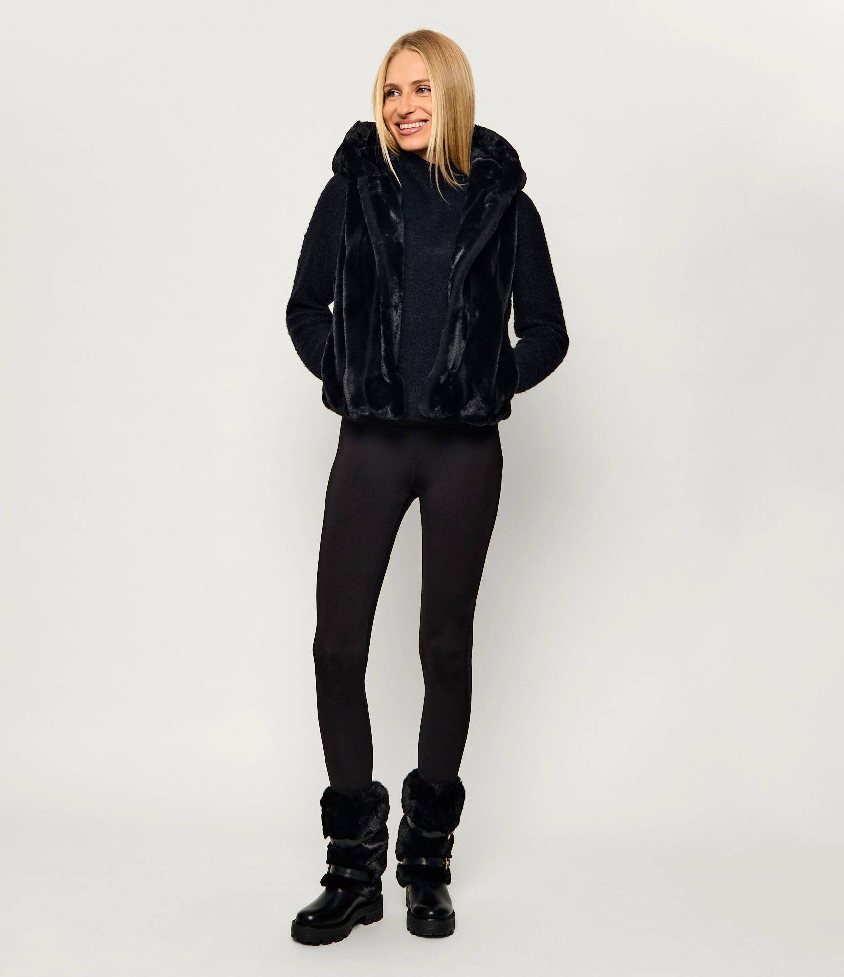GUESS Vestă Sophy | Relaxed fit