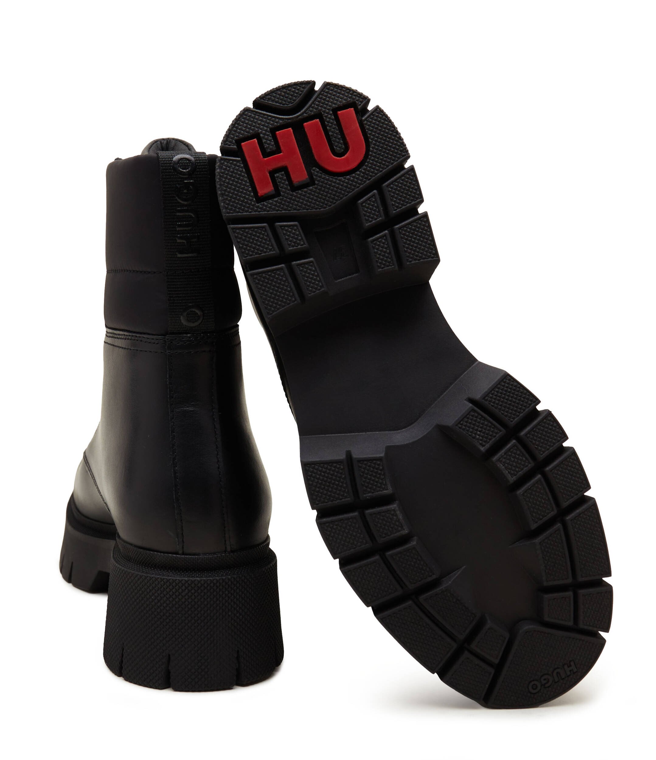 Hugo De piele insulete kris
