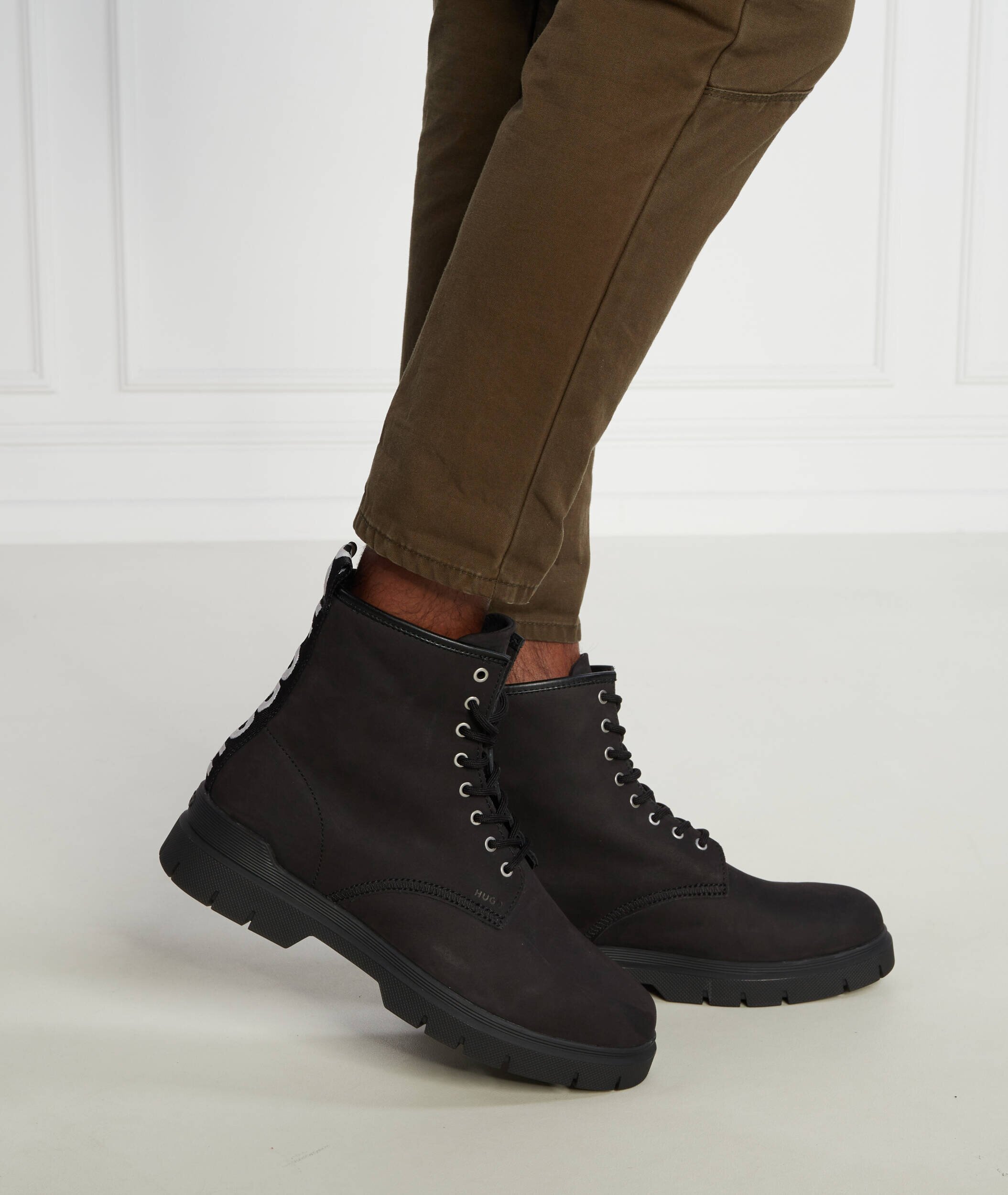 Hugo De piele insulete Ryan_Halb_nu