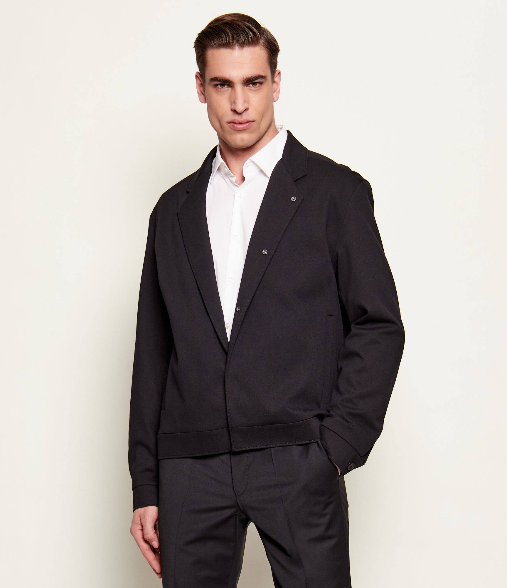 Hugo Geacă Juliano261J-H | Modern fit