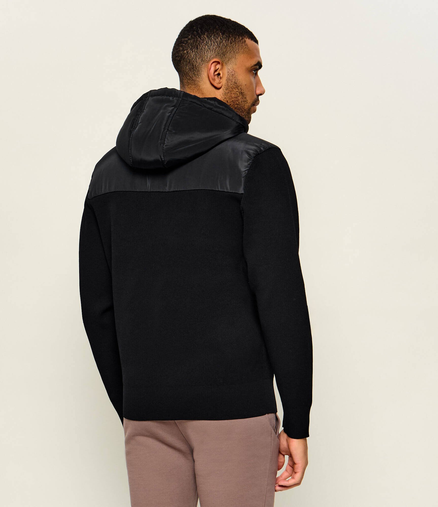 Hugo Geacă Syloron | Relaxed fit