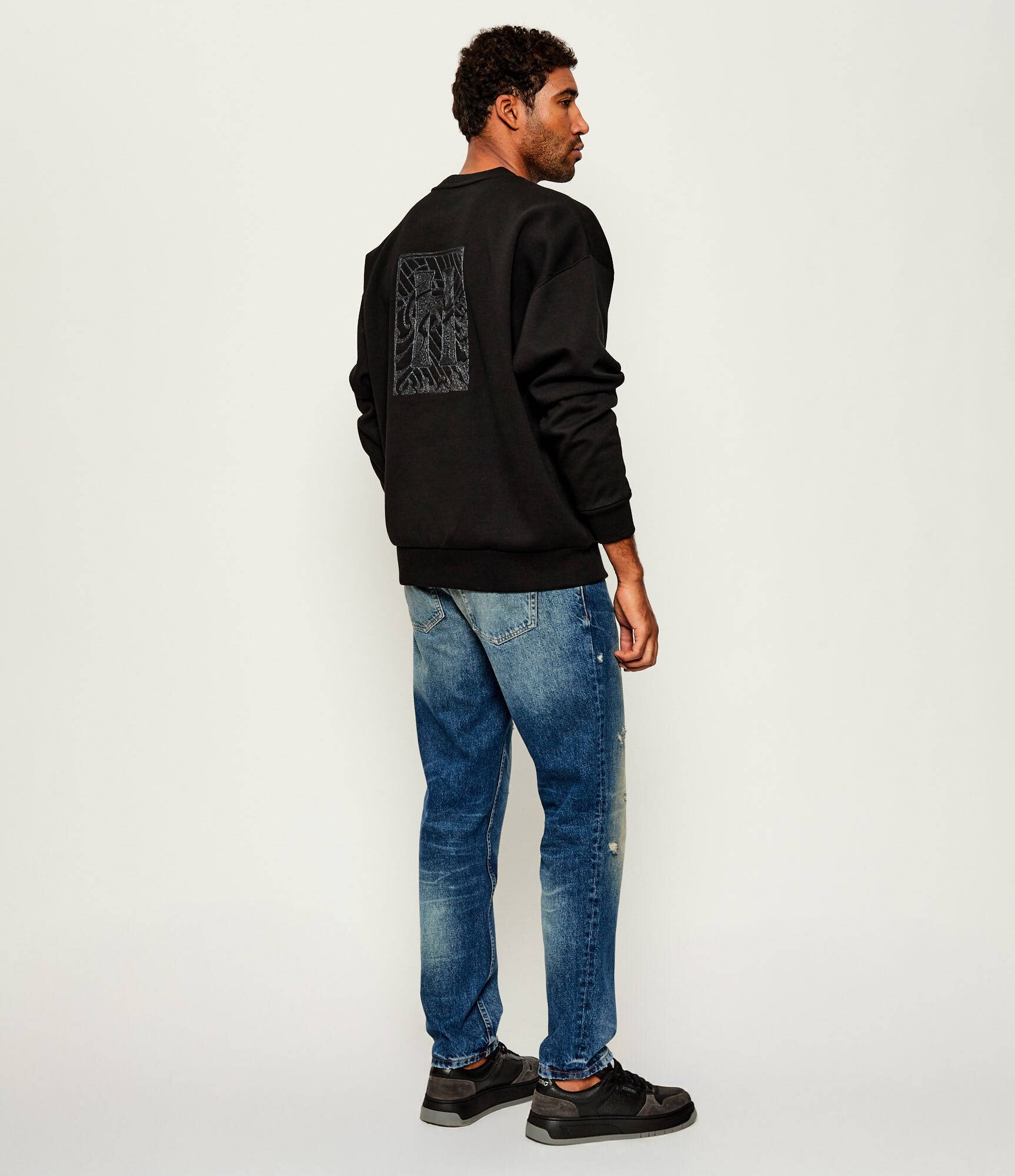Hugo Hanorac Dadsino | Relaxed fit