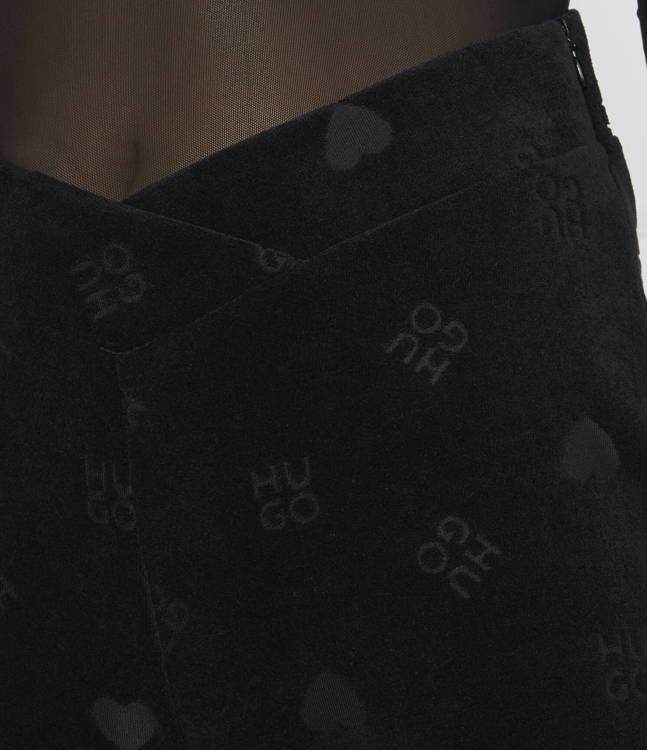 Hugo Pantaloni de trening Navalia | flare fit