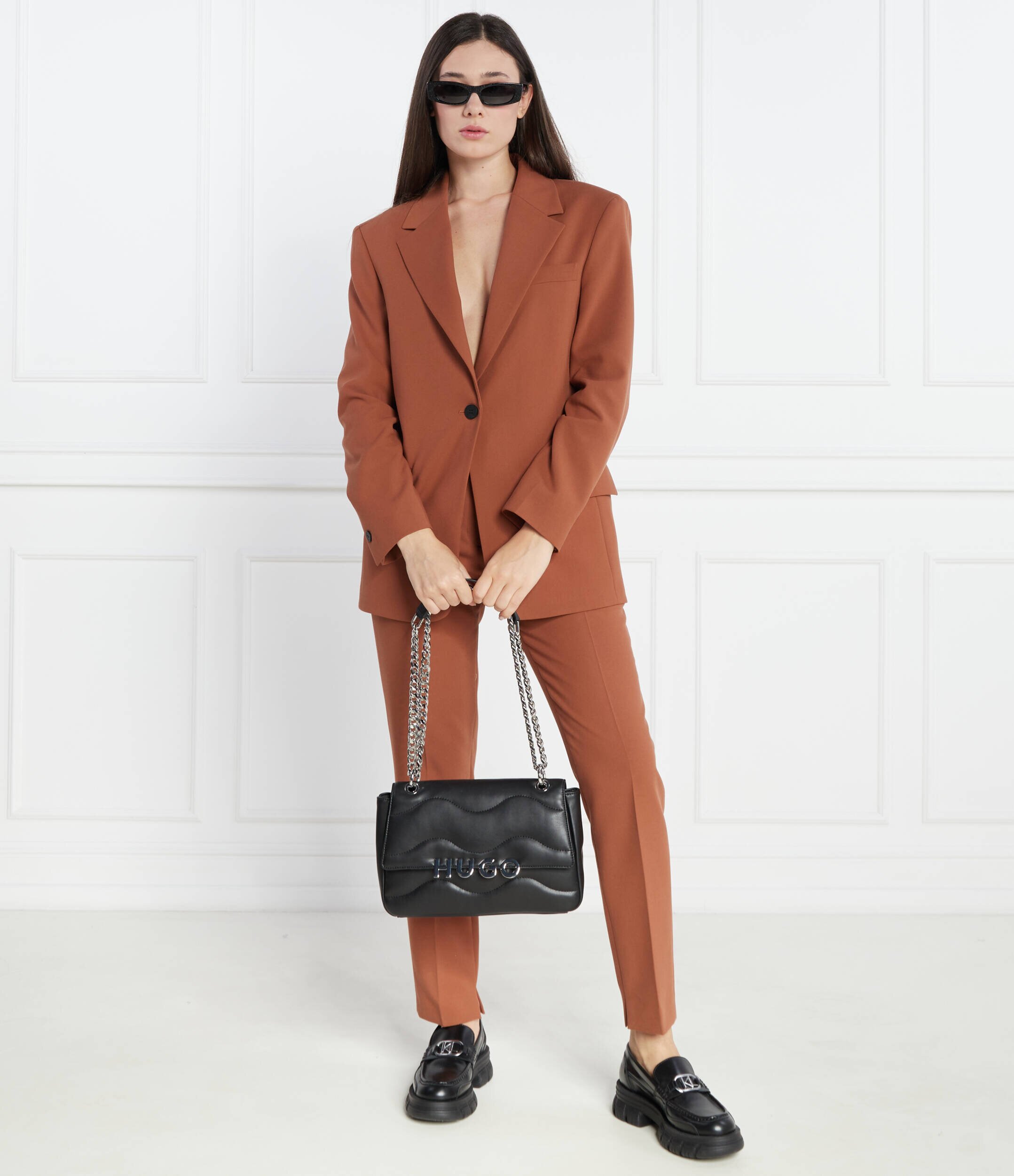 Hugo Sacou Agura | Straight fit
