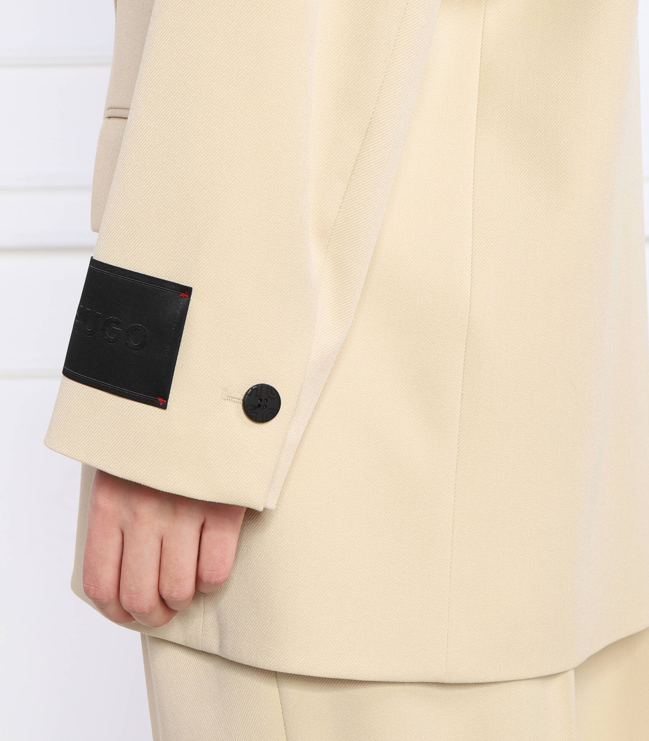Hugo Sacou Asabella | Regular Fit