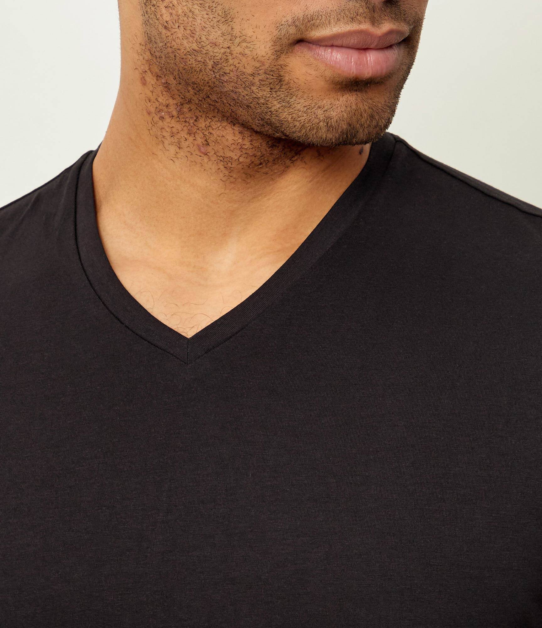 Hugo Tricou 2-pack -V | Slim Fit