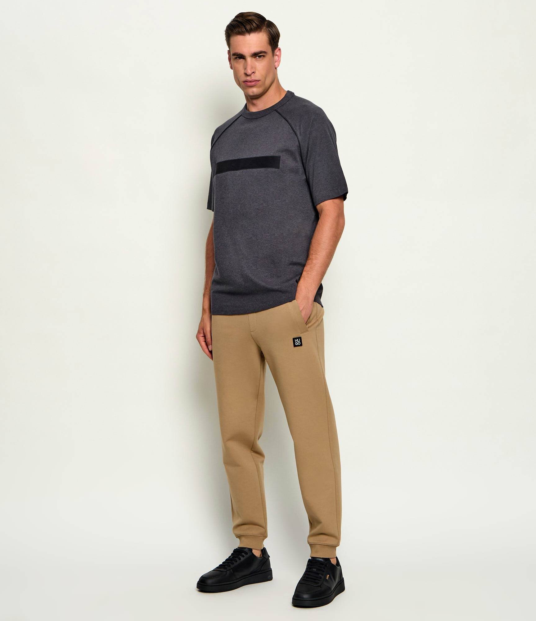 Hugo Tricou Dalik | Relaxed fit