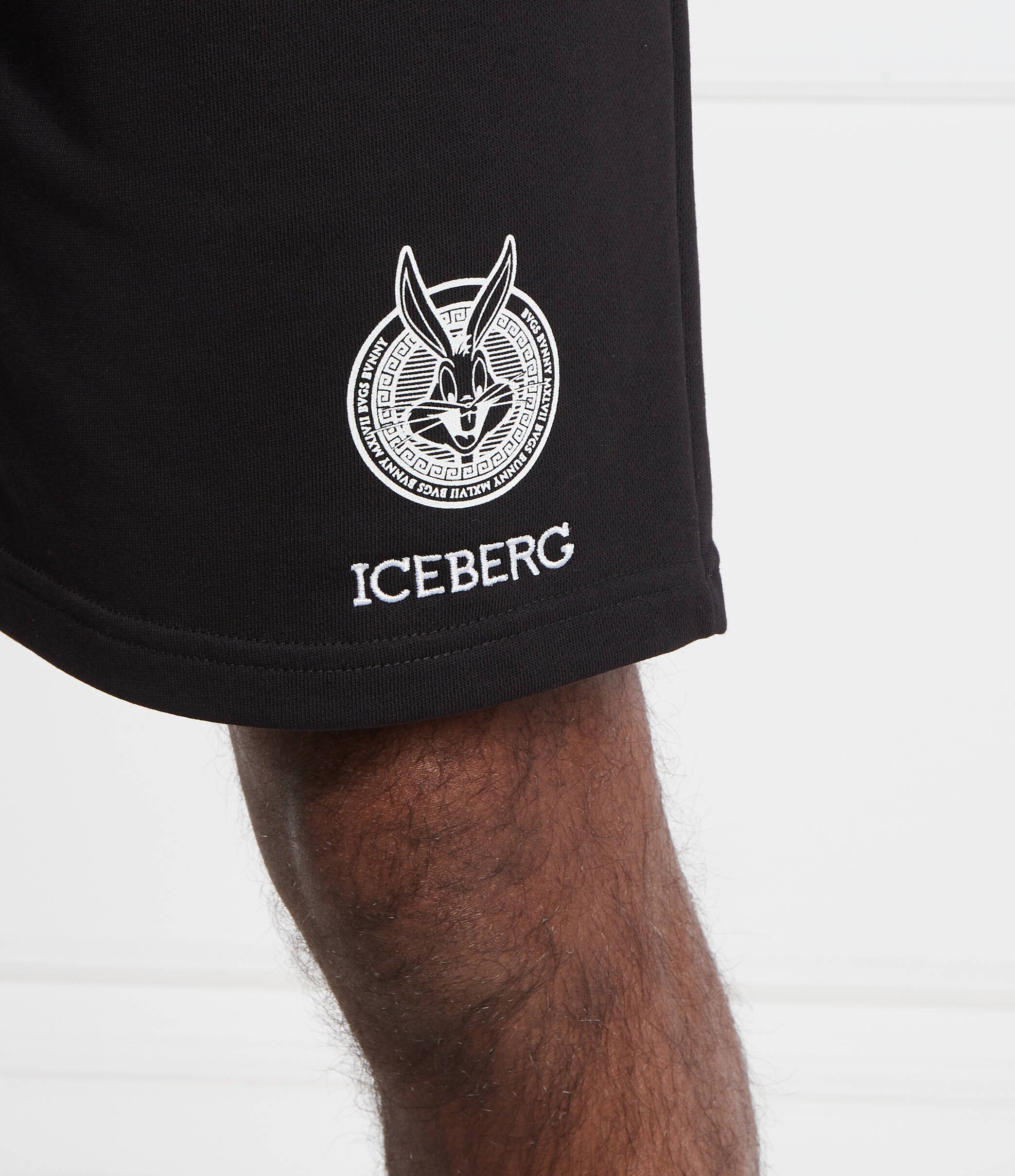 Iceberg Pantaloni scurți x Looney Tunes | Regular Fit
