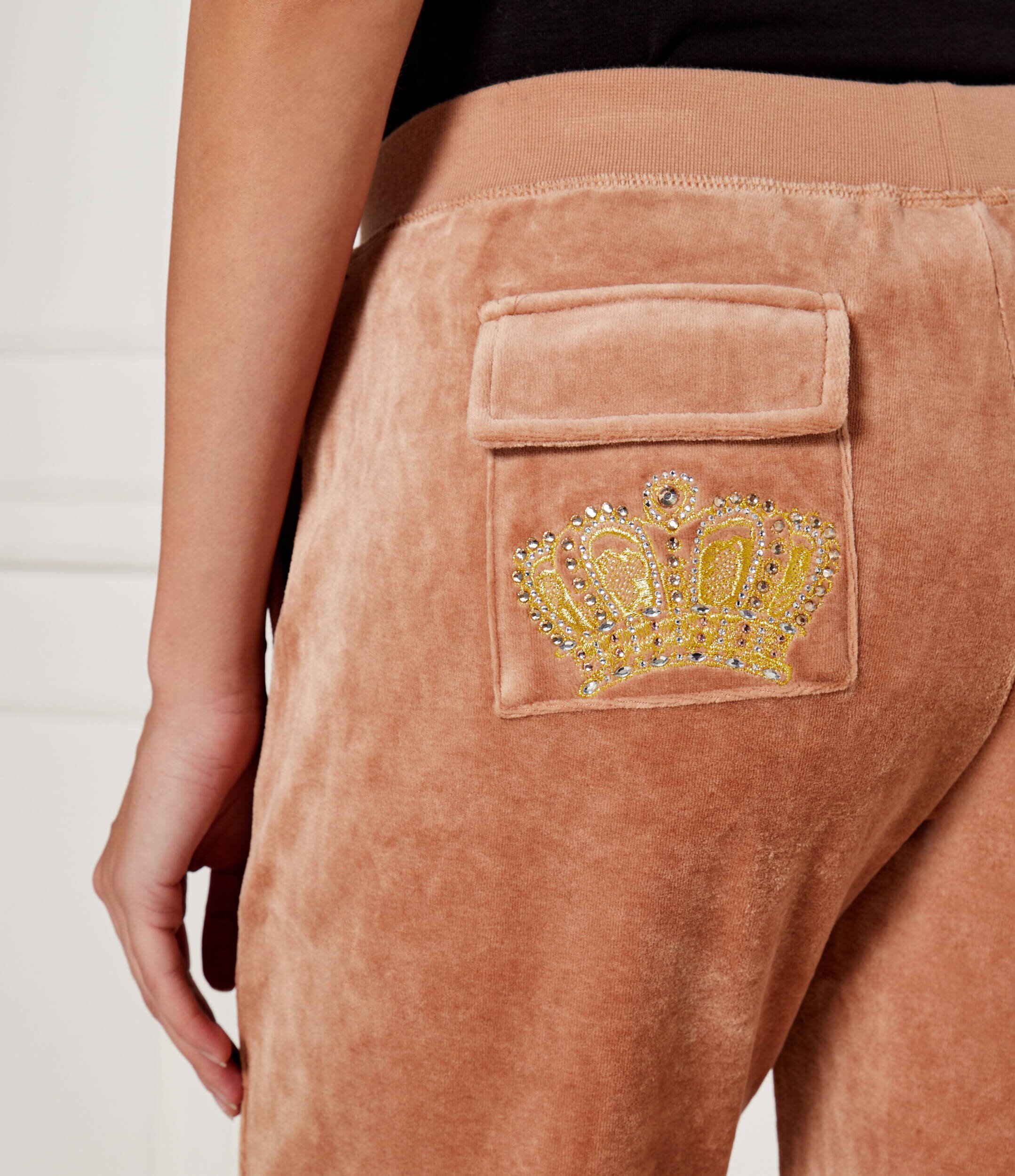 Juicy Couture Pantaloni de trening HERITAGE CROWN CAISA | Loose fit | low rise