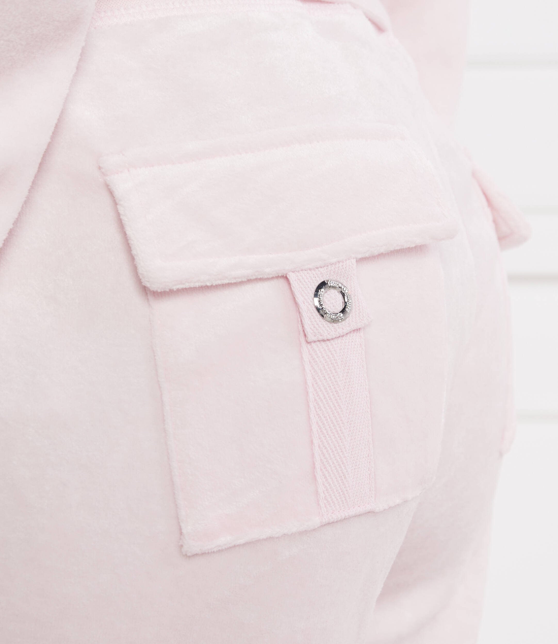 Juicy Couture Pantaloni de trening HERITAGE DOG CREST KAISA | flare fit