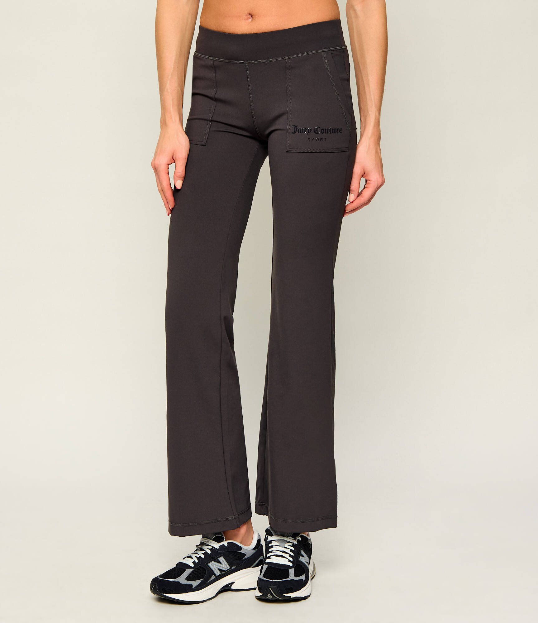 Juicy Couture Pantaloni de trening Raven | flare fit | low rise