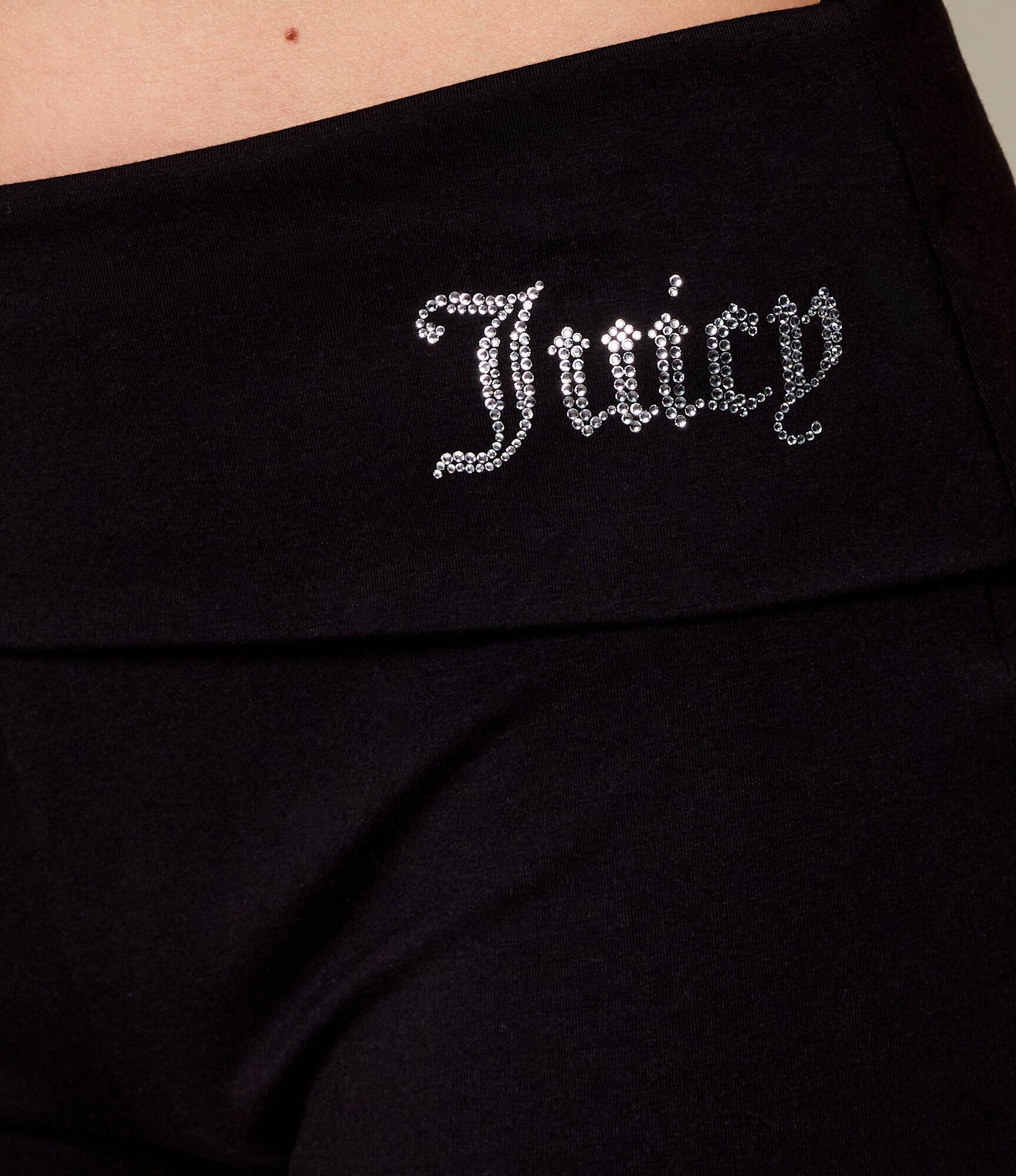 Juicy Couture Pantaloni scurți ROLL DOWN | Slim Fit