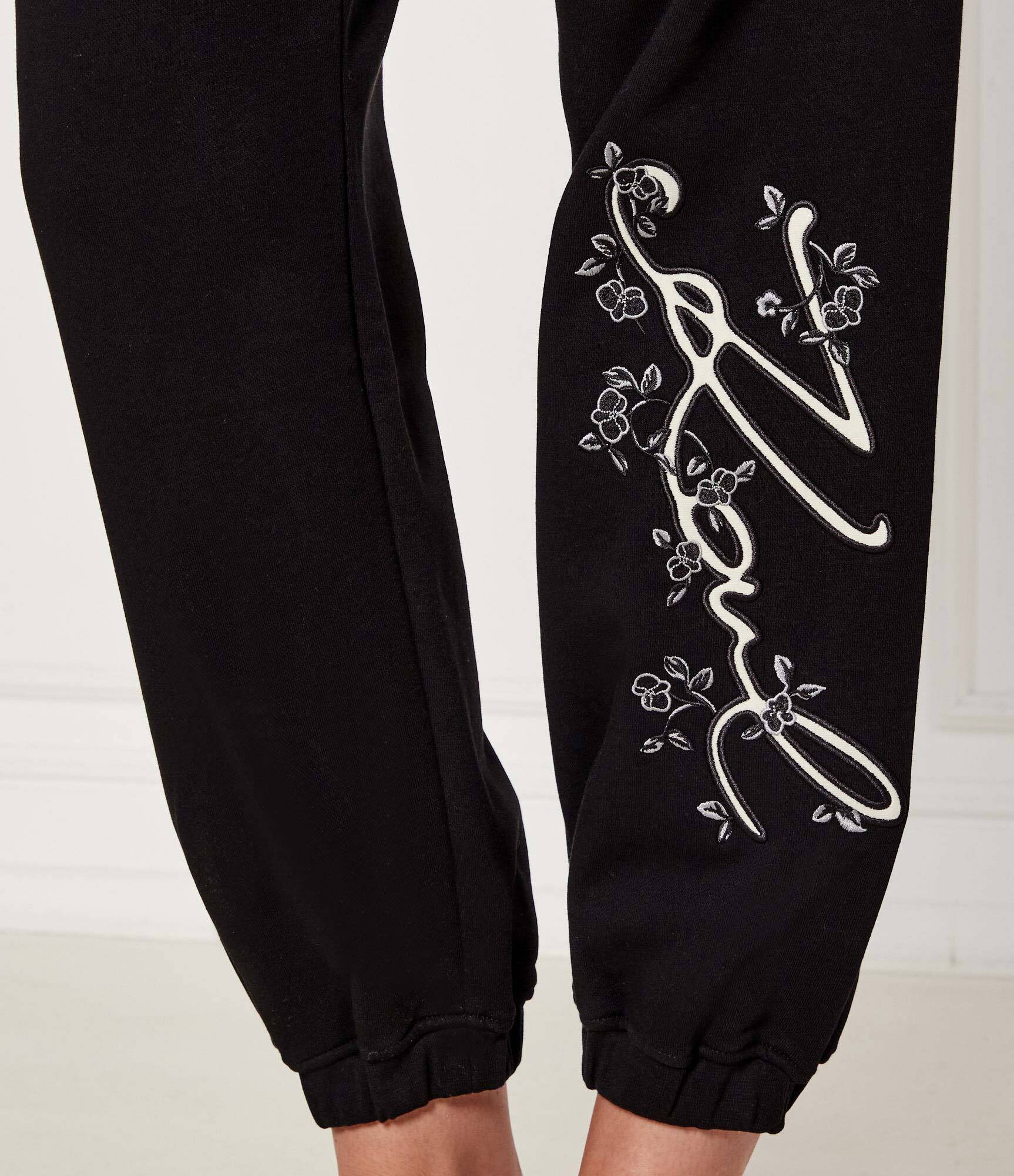 Karl Lagerfeld Pantaloni de trening Orchid | Regular Fit