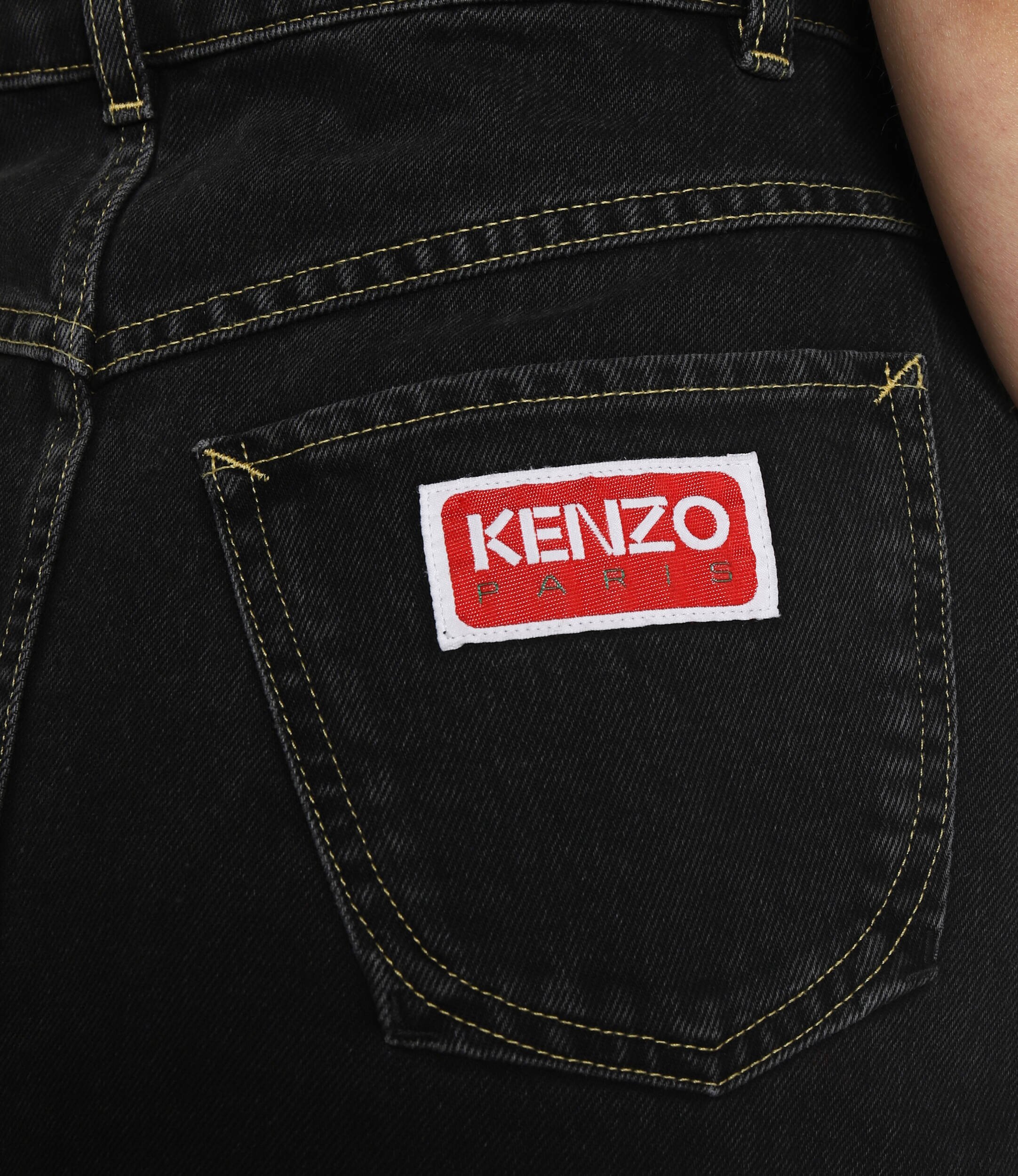 Kenzo Fustă