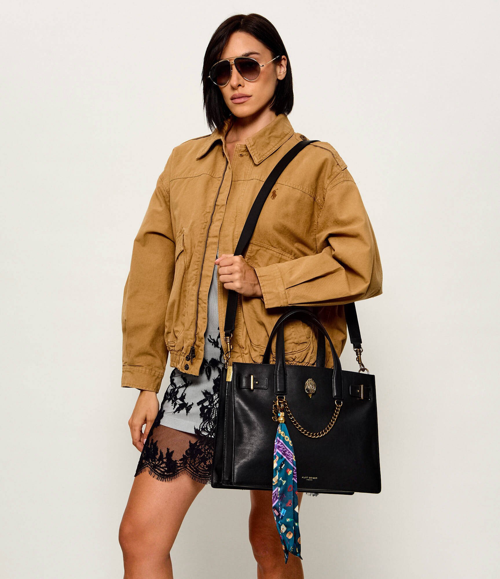 Kurt Geiger De piele geantă shopper + eșarfă pătrată The Sloane