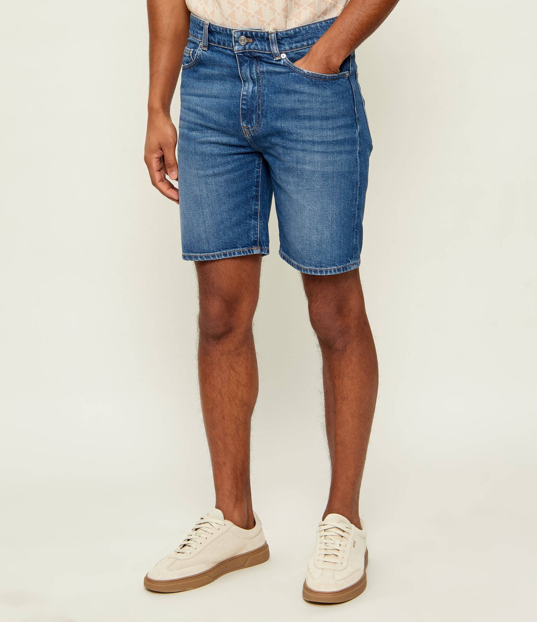 Lacoste De blugi pantaloni scurți | Straight fit