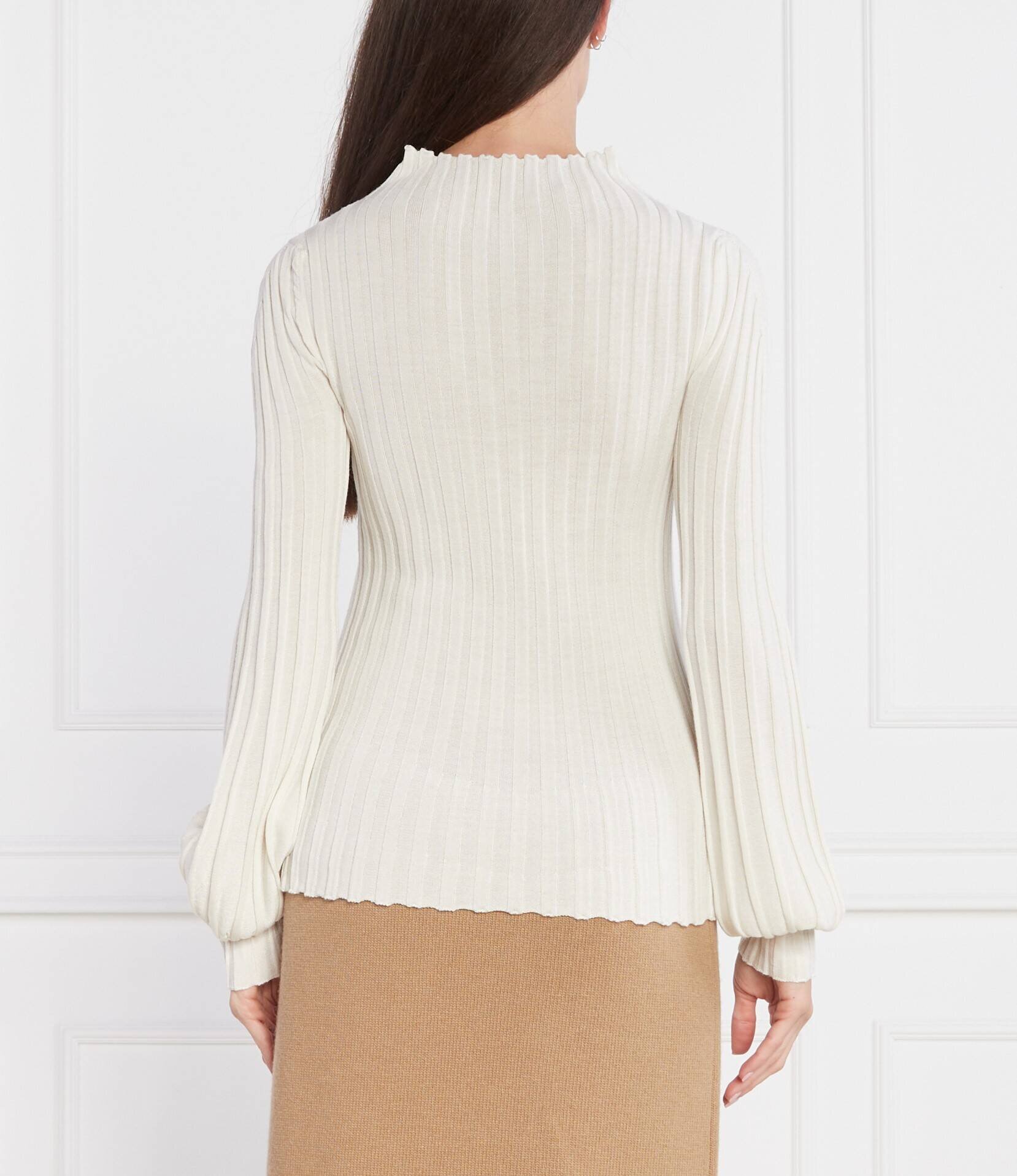 Liviana Conti Guler înalt Wełniany sweter | Slim Fit